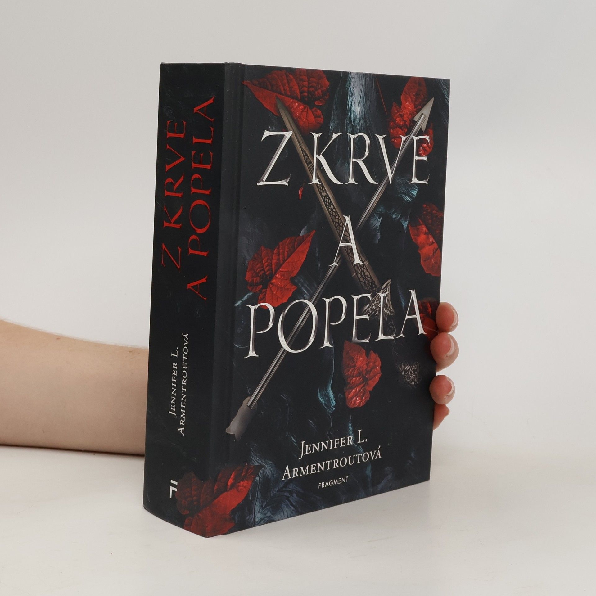 Jennifer L. Armentrout Z krve a popela