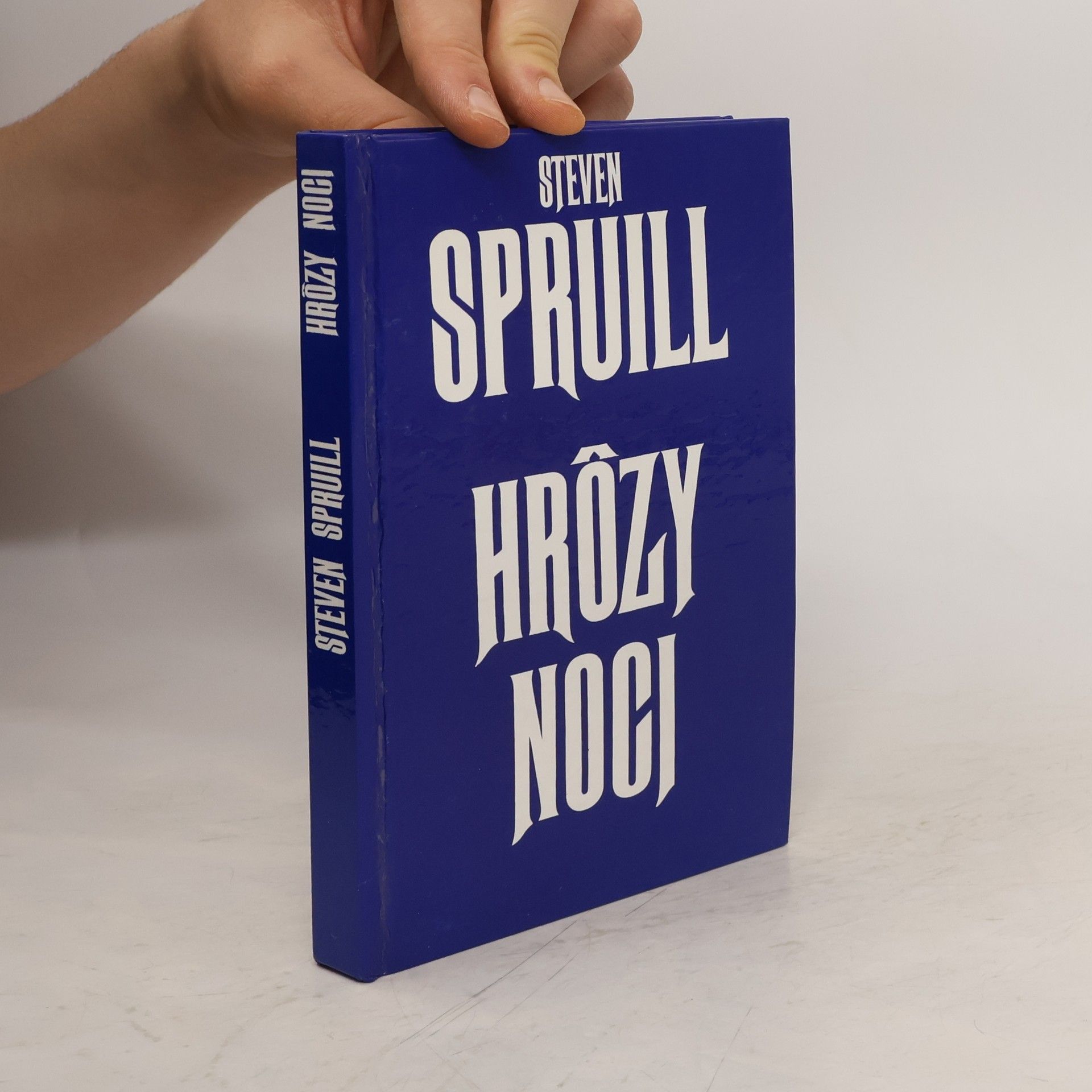Steven G. Spruill Hrôzy noci