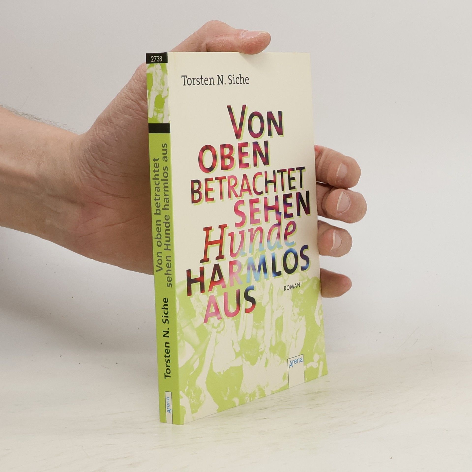 Torsten N. Siche Von oben betrachtet sehen Hunde harmlos aus