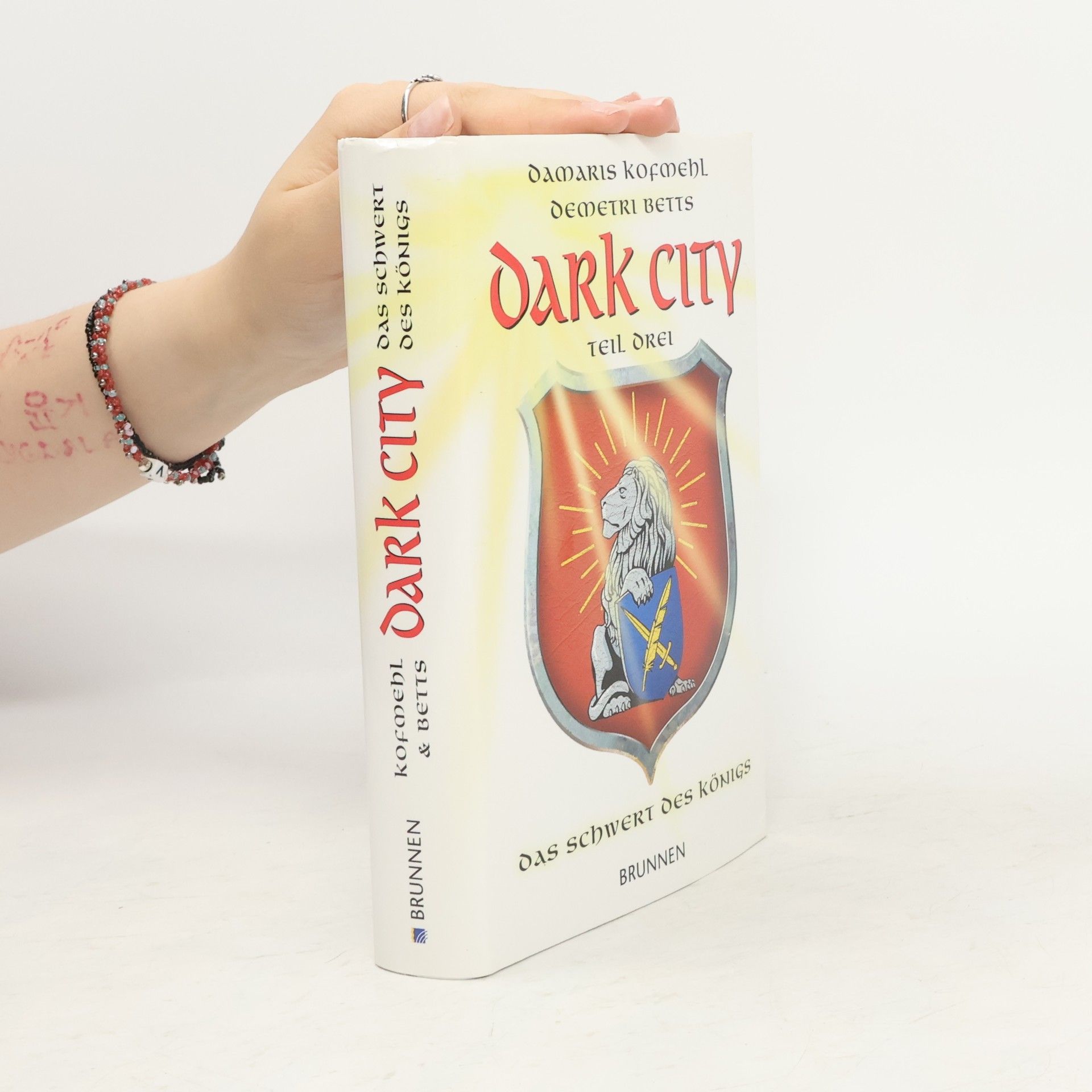 Damaris Kofmehl Dark City