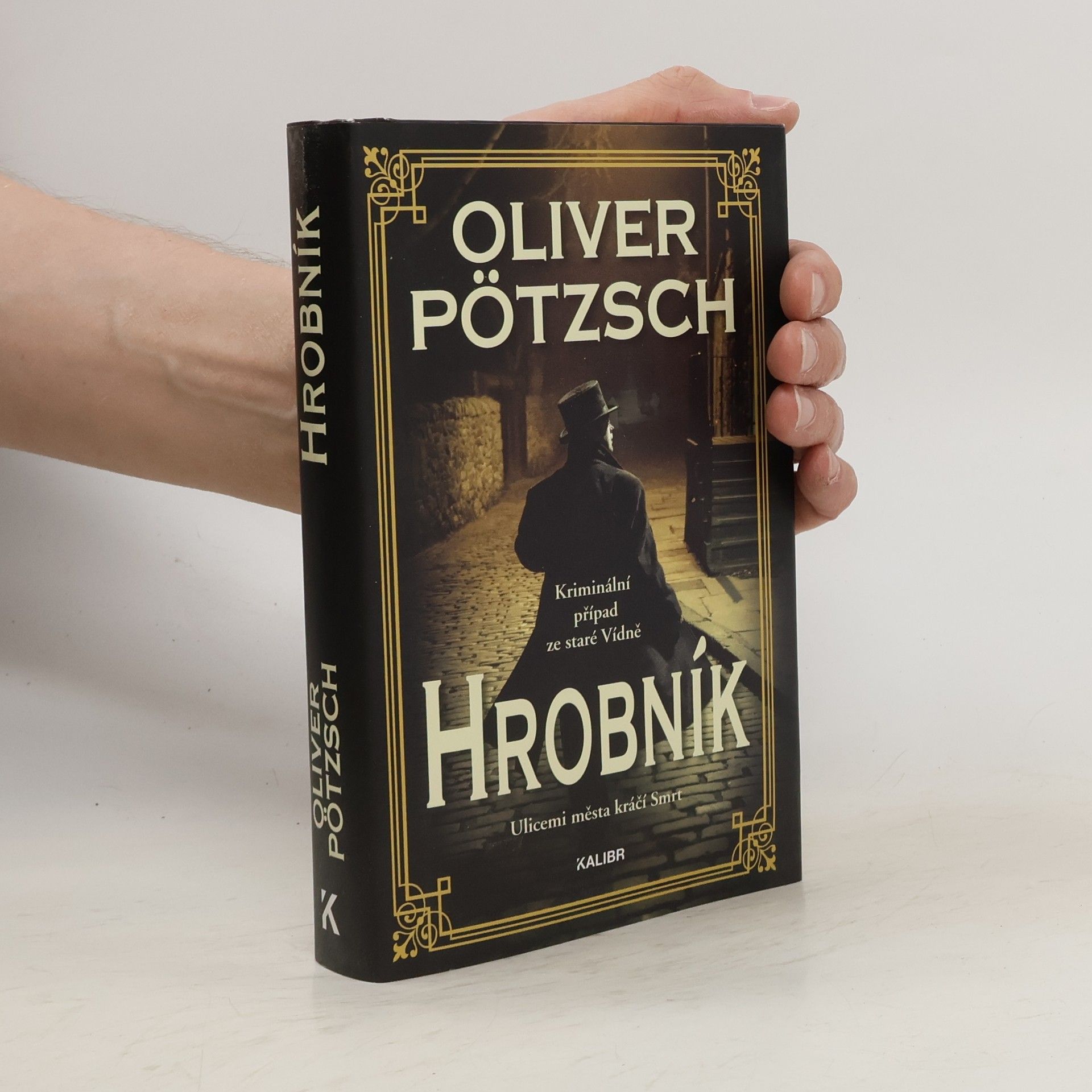 Oliver Pötzsch Hrobník