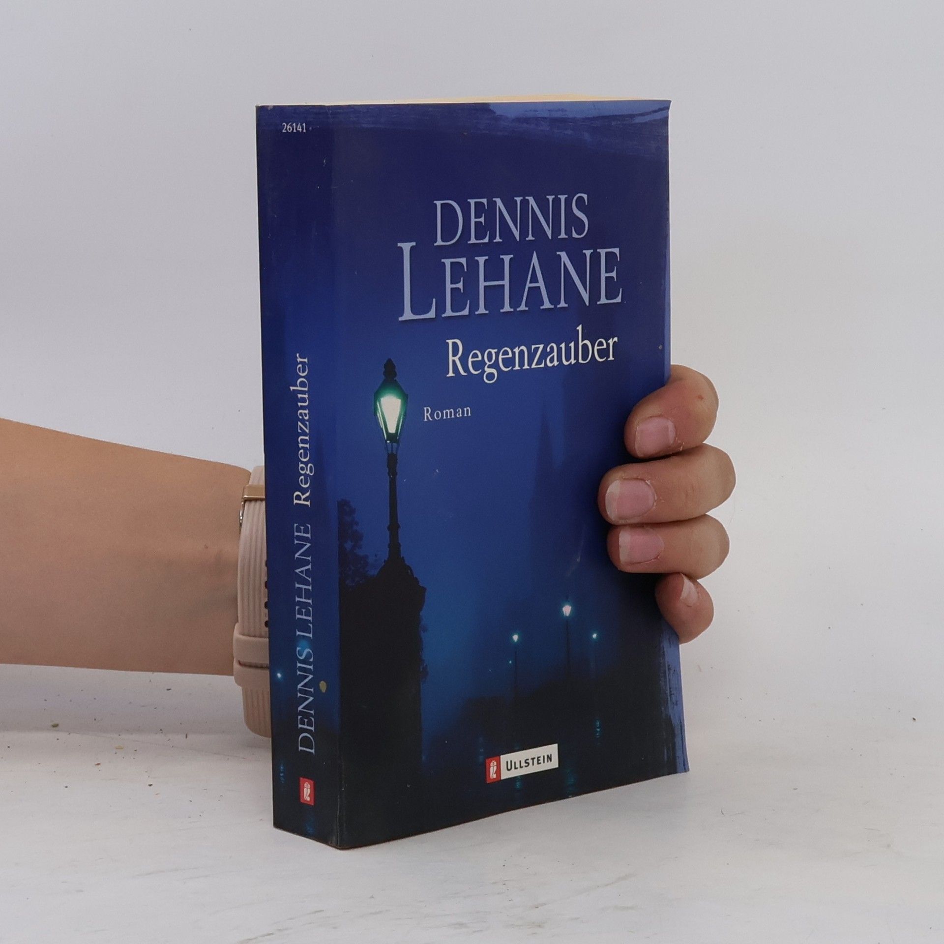 Dennis Lehane Regenzauber. Ausgezeichnet mit dem Deutschen Krimi-Preis, Kategorie International 2002. Roman