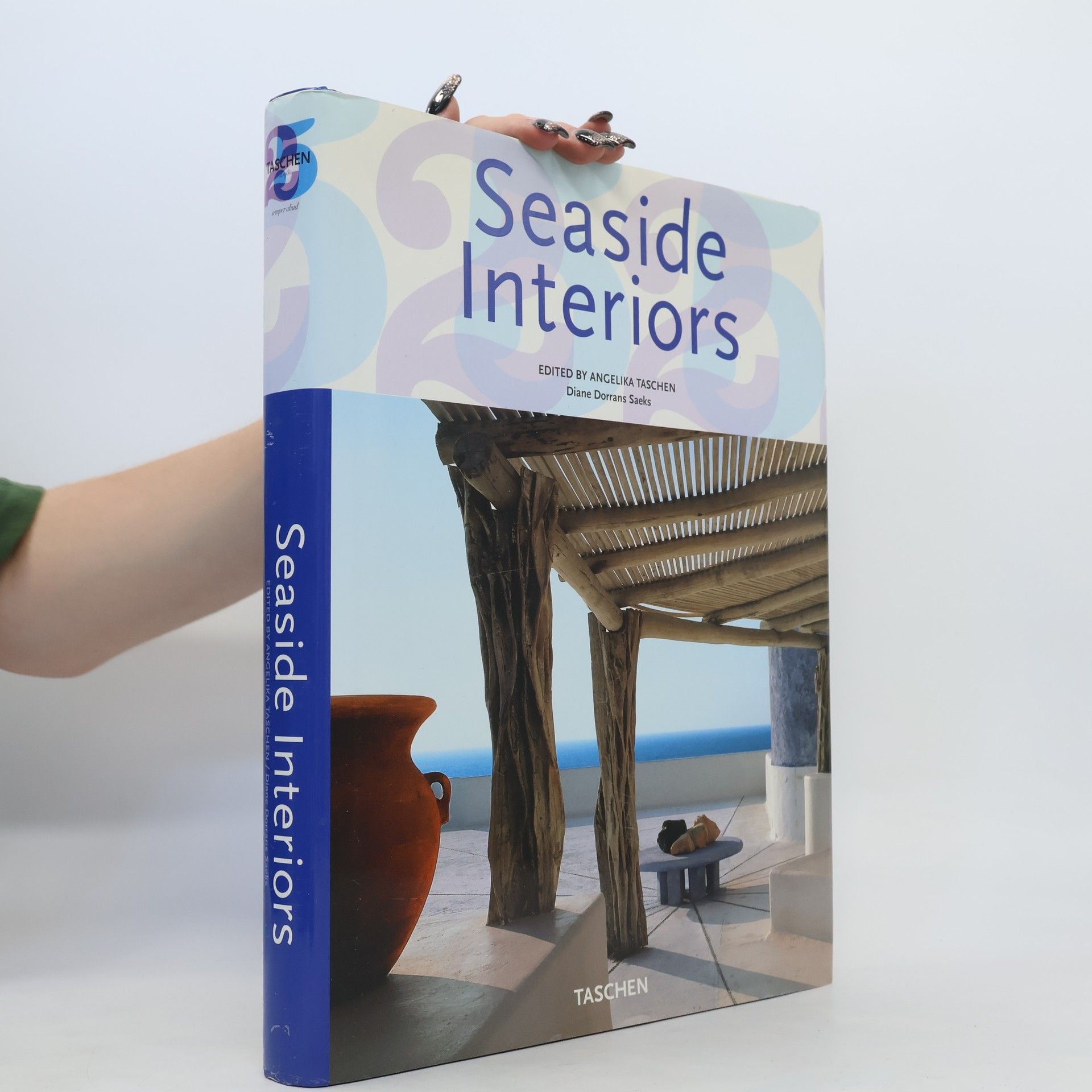Diane Dorrans Saeks Seaside Interiors