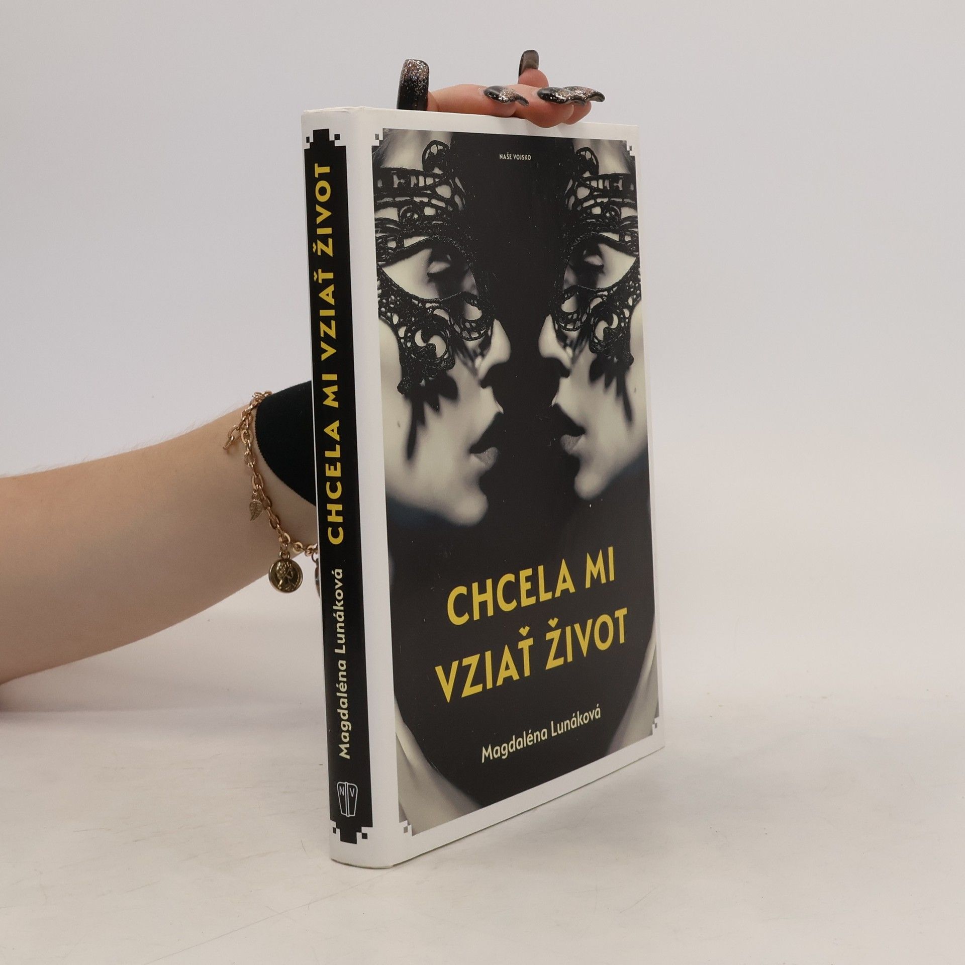 Magdaléna Lunáková Chcela mi vziať život