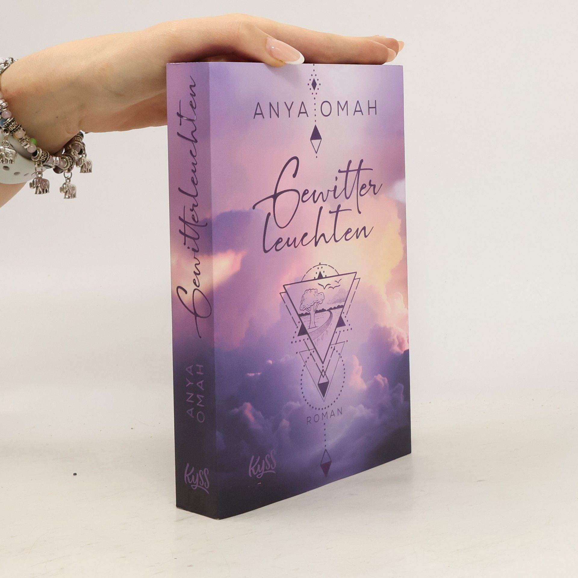 Anya Omah Gewitterleuchten