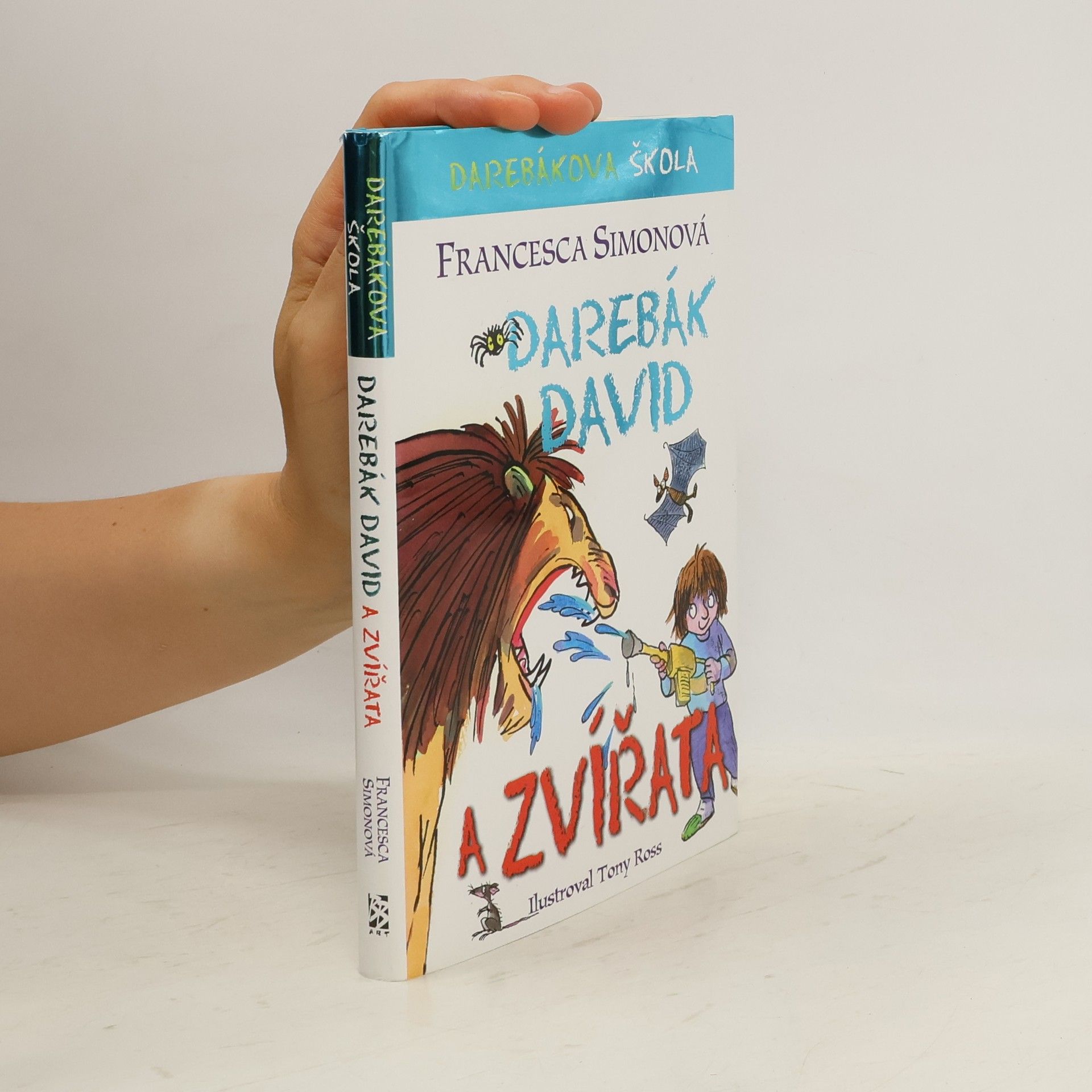Francesca Simon Darebák David a zvířata