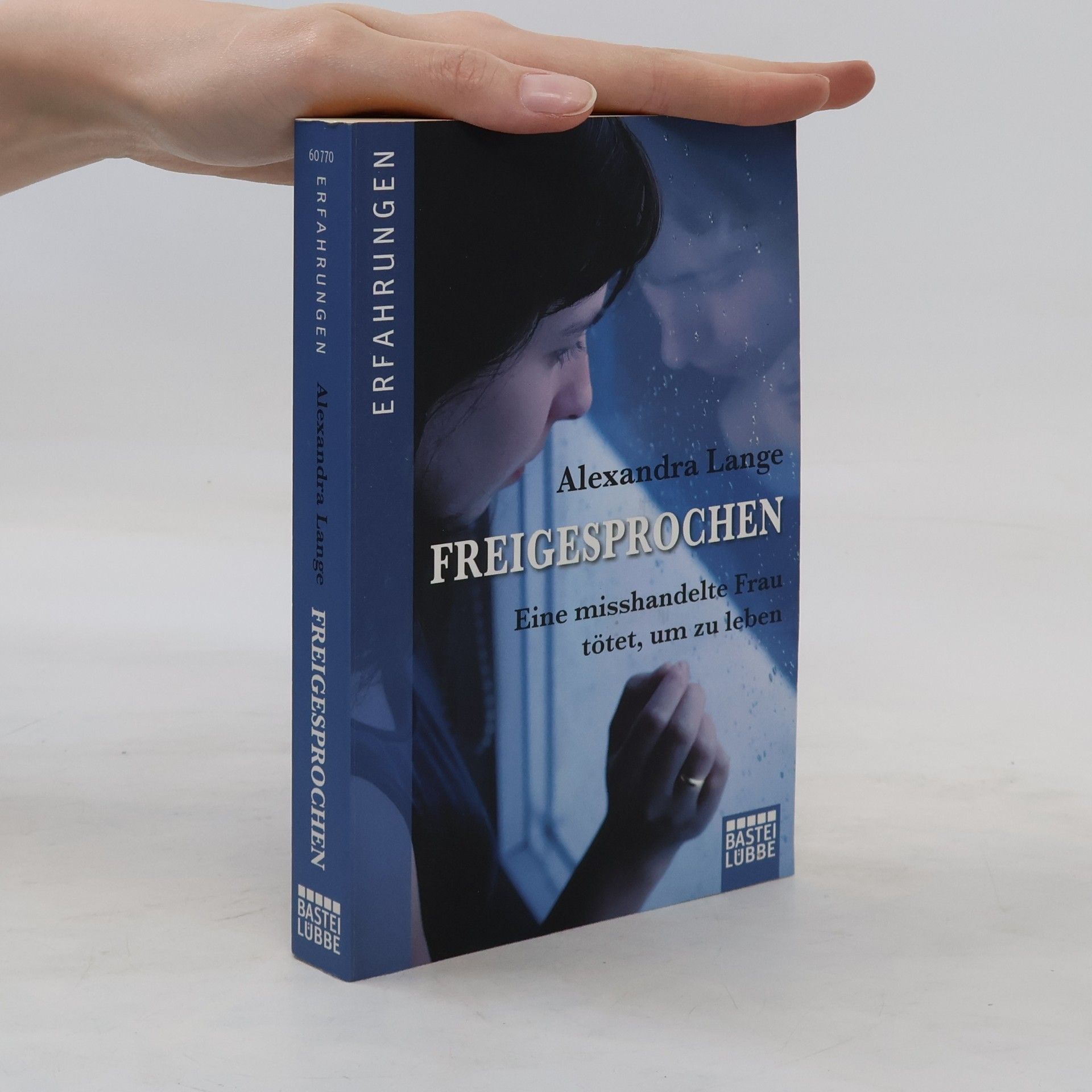 Alexandra Lange Freigesprochen