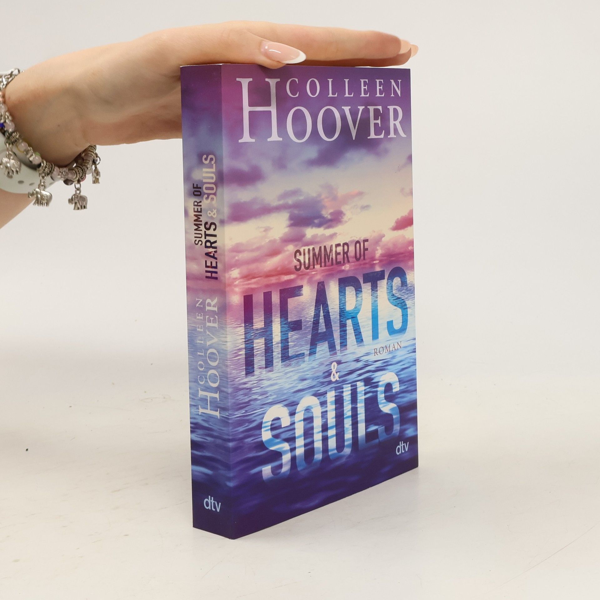 Colleen Hoover Summer of Hearts and Souls
