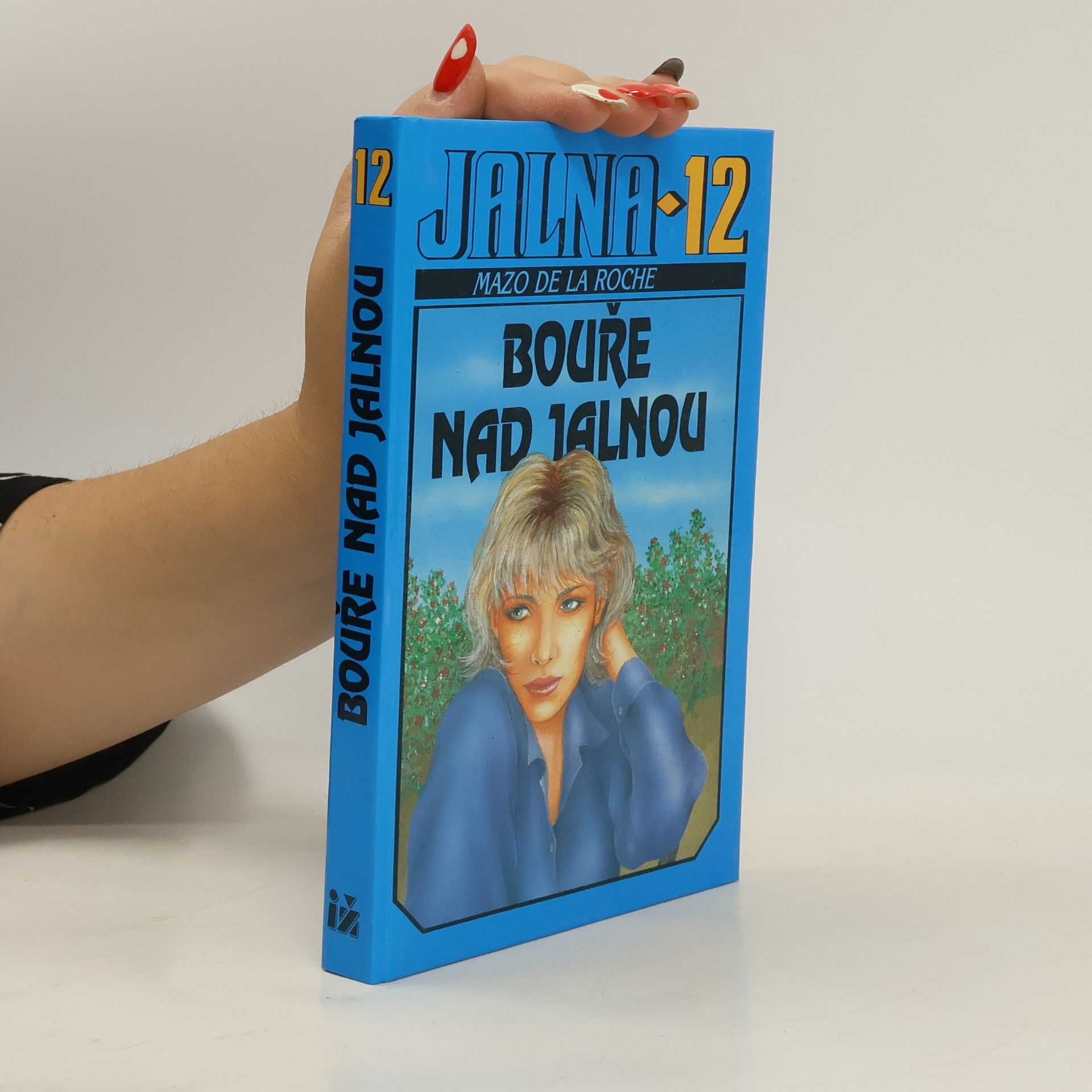 Mazo de la Roche Jalna. 12, Bouře nad Jalnou