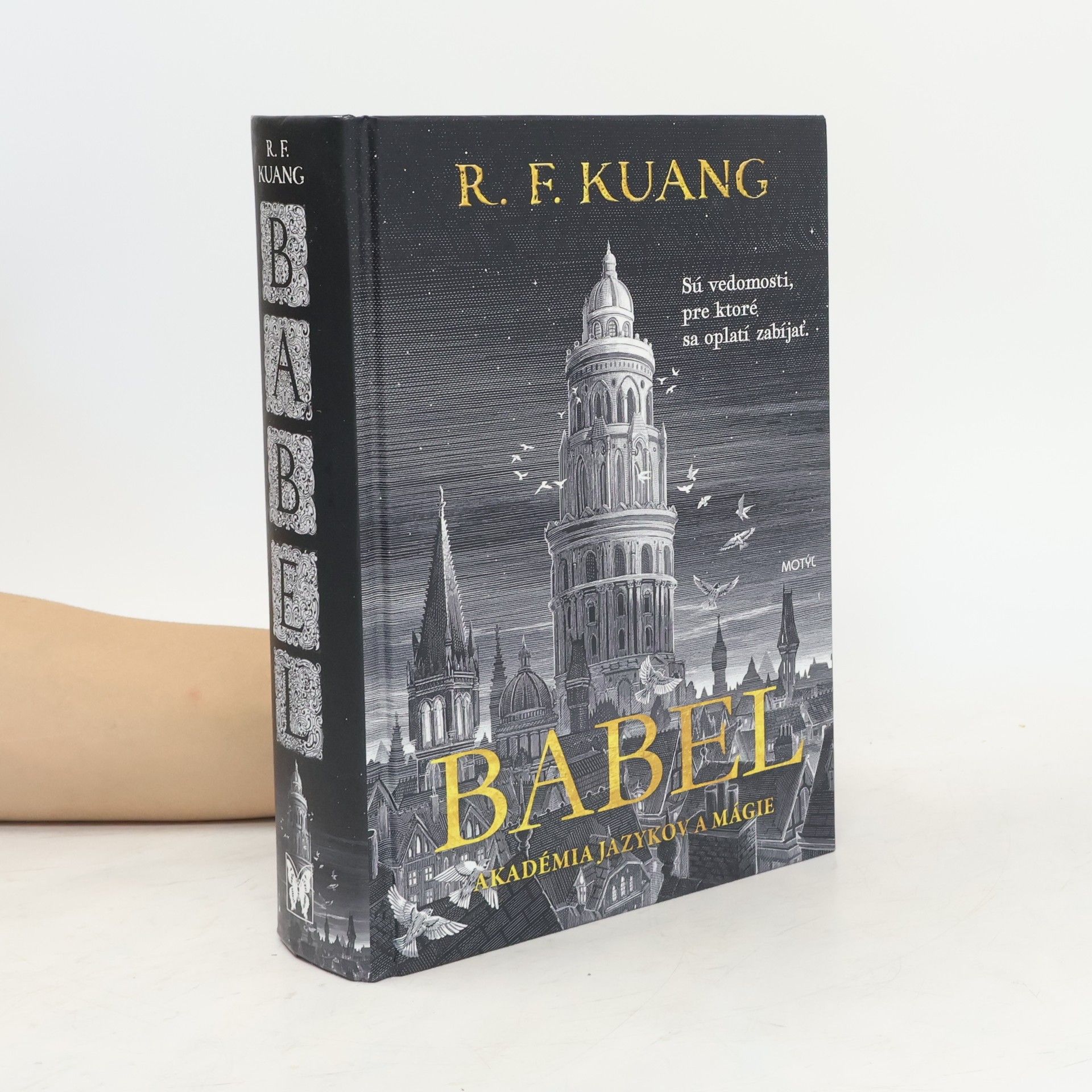 R.F. Kuang Babel. Akadémia jazykov a mágie