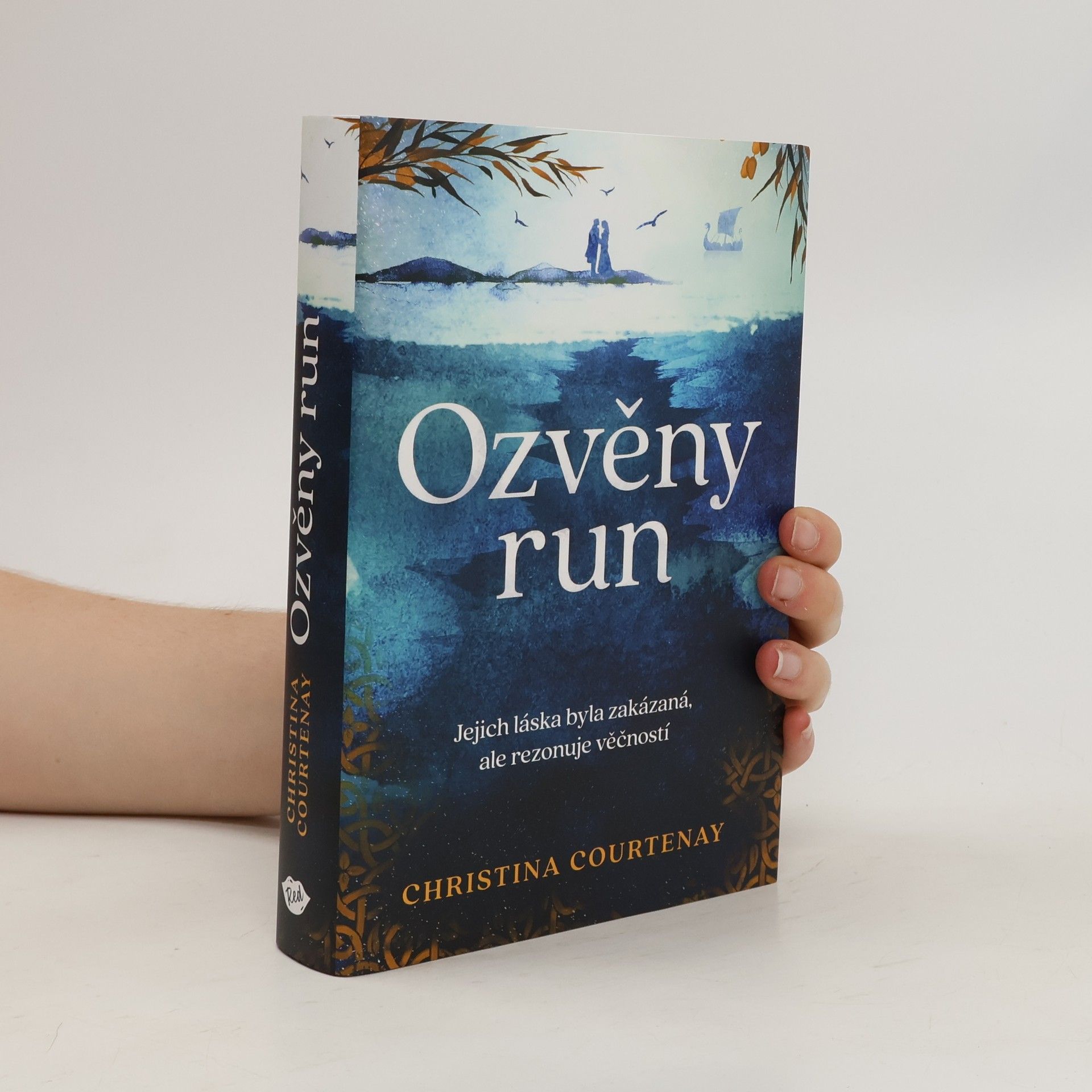 Christina Courtenay Ozvěny run