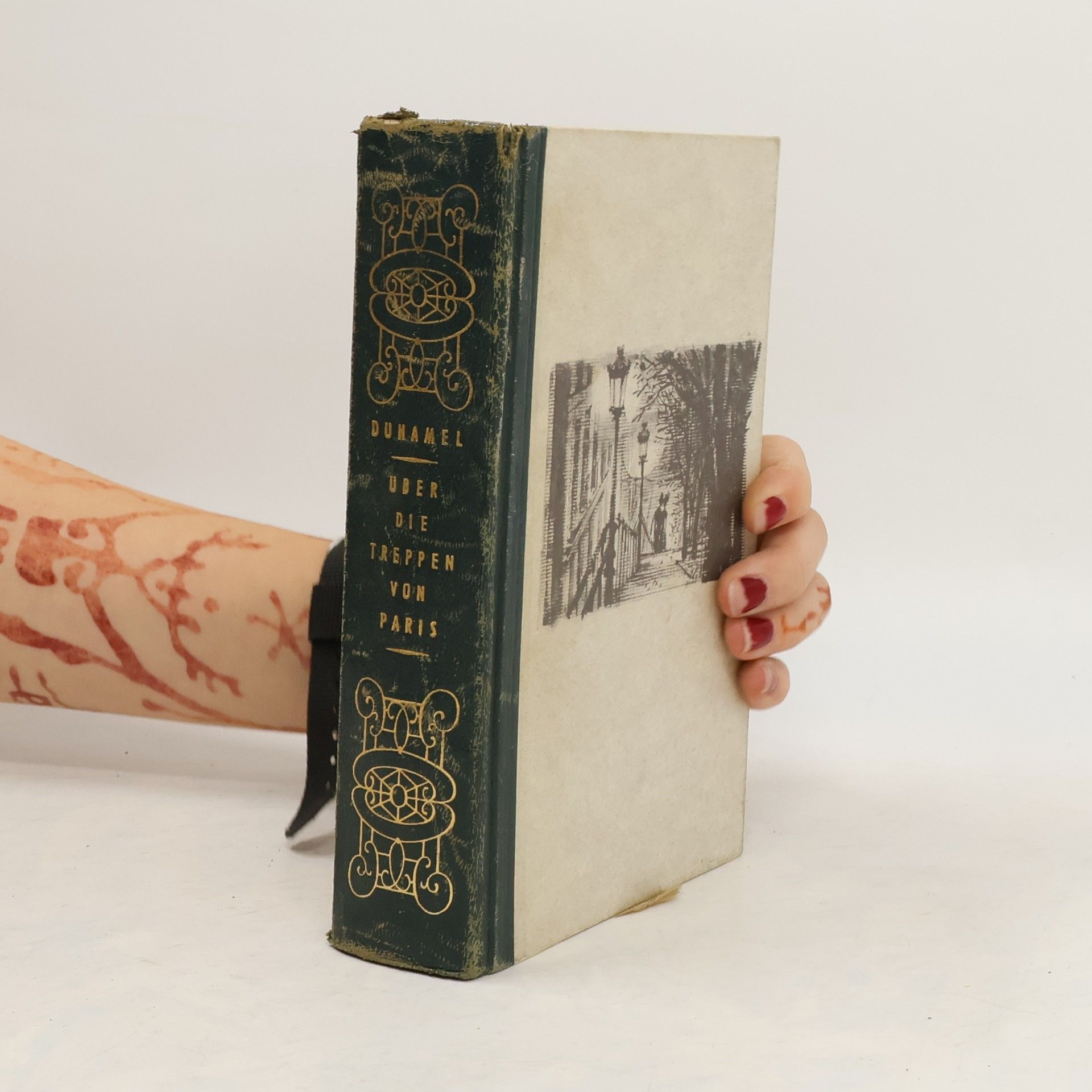 Über die Treppen von Paris