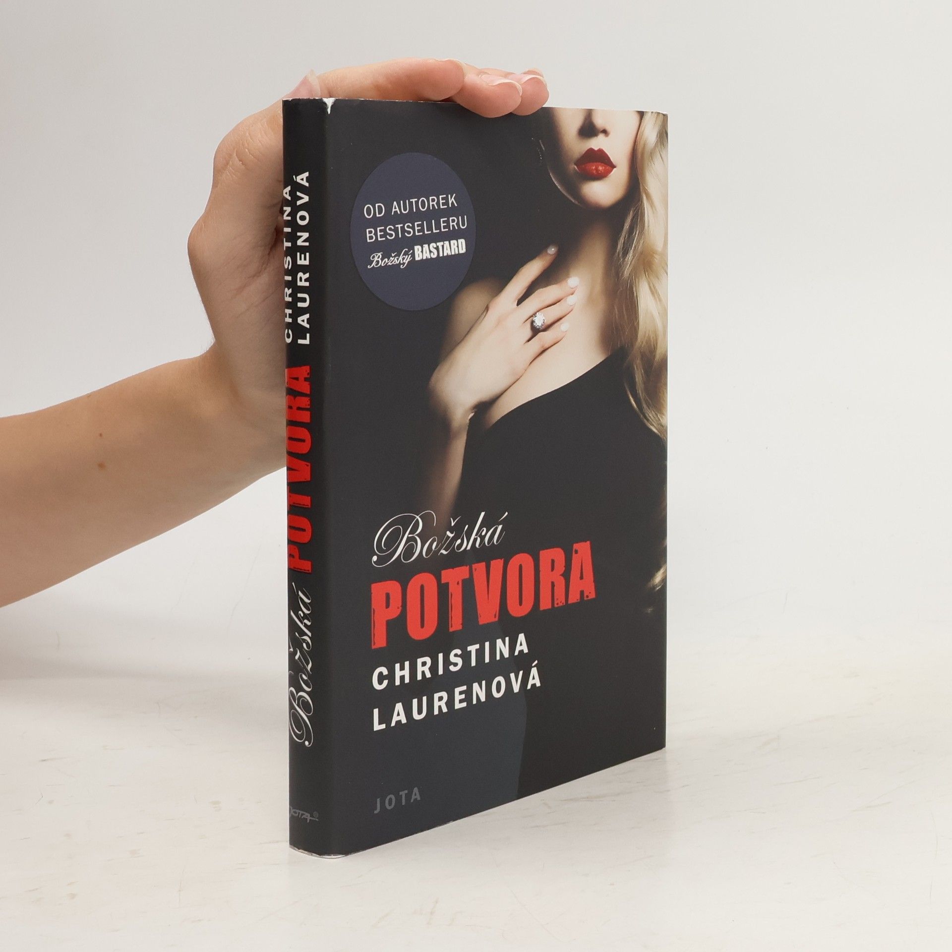 Christina Laurenová Božská potvora