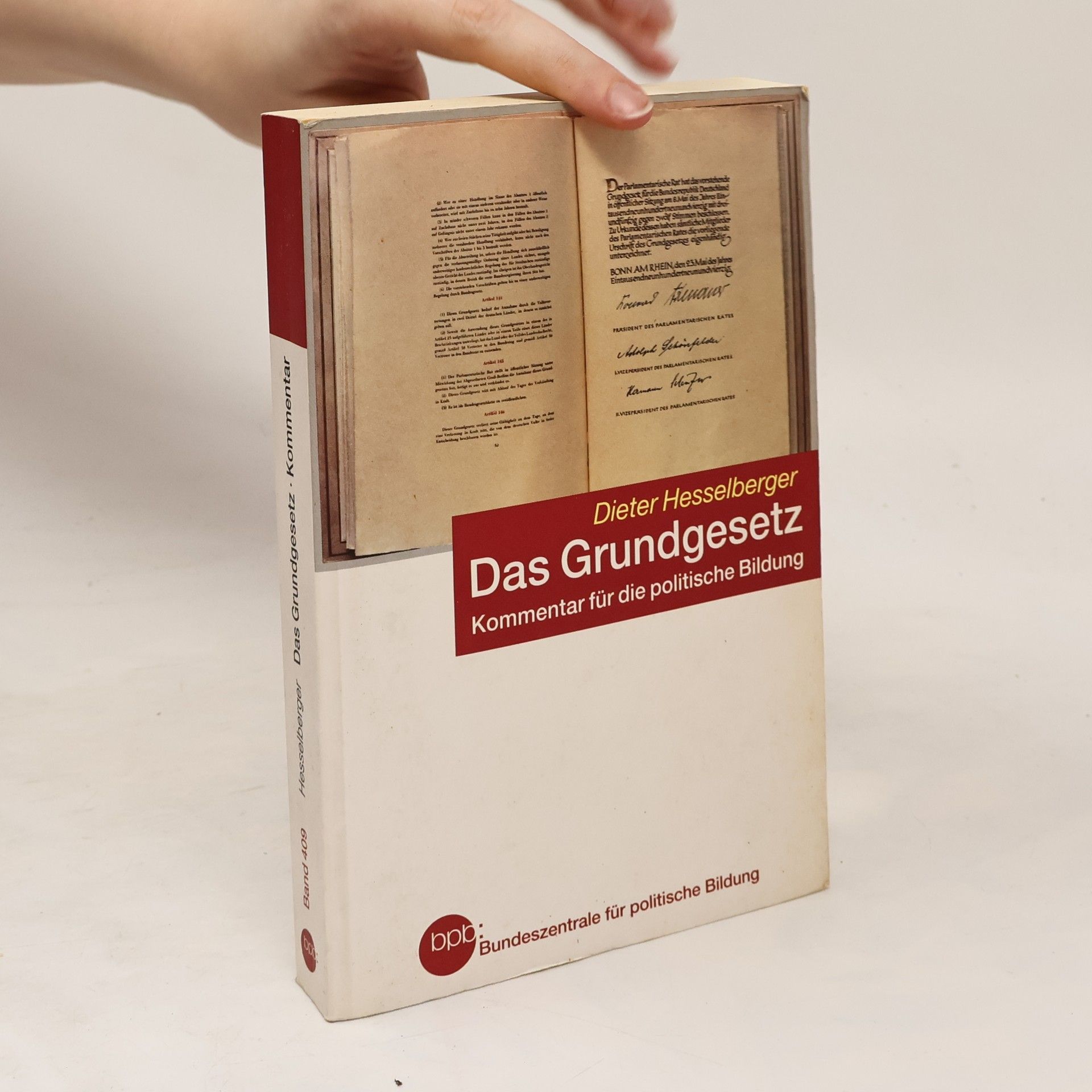 Dieter Hesselberger Das Grundgesetz. Kommentar für die politische Bildung