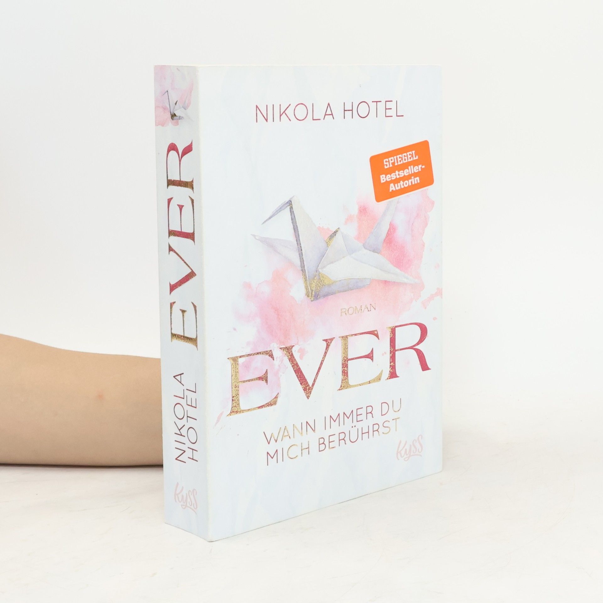 Nikola Hotel Ever. Wann immer du mich berührst