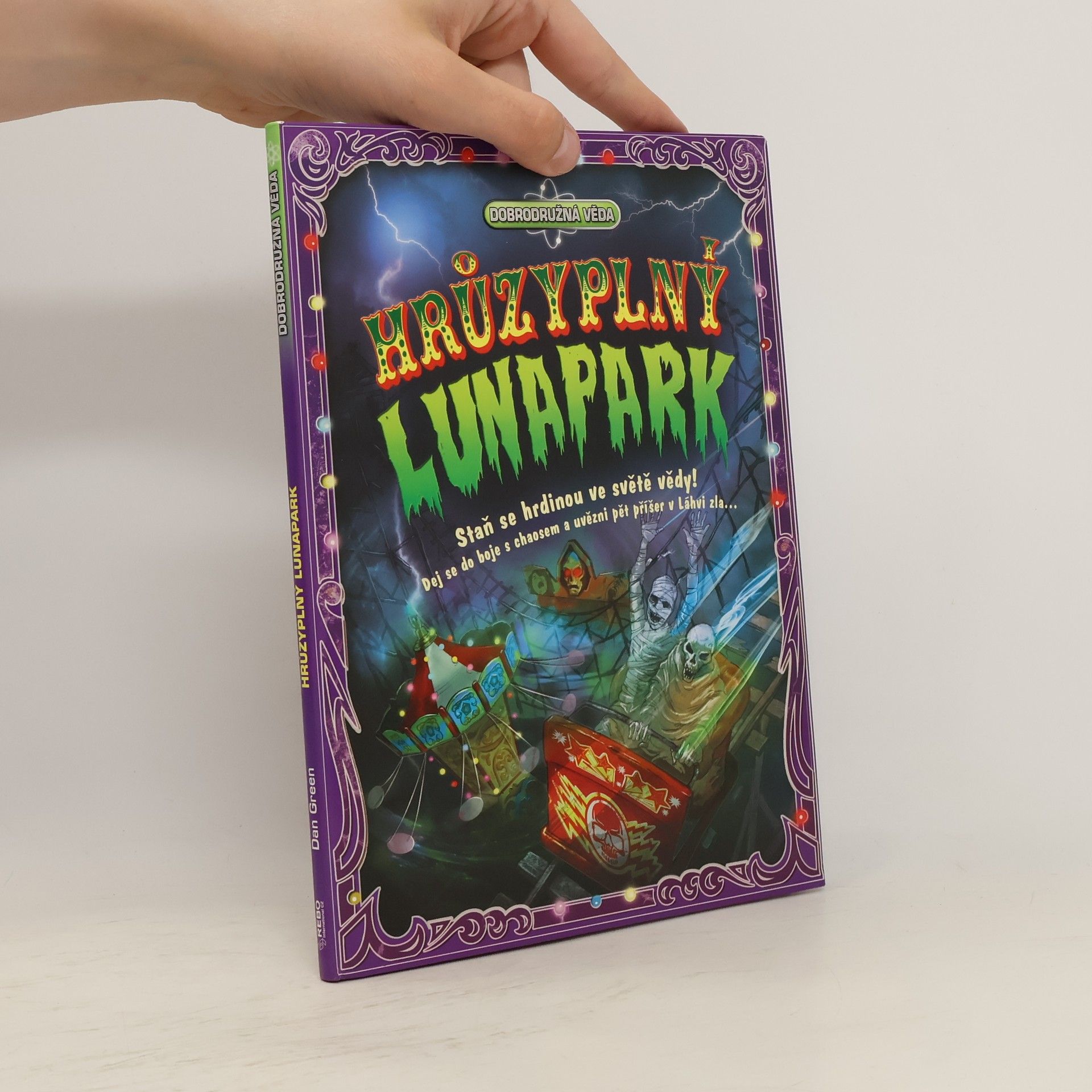 Dan Green Hrůzyplný lunapark