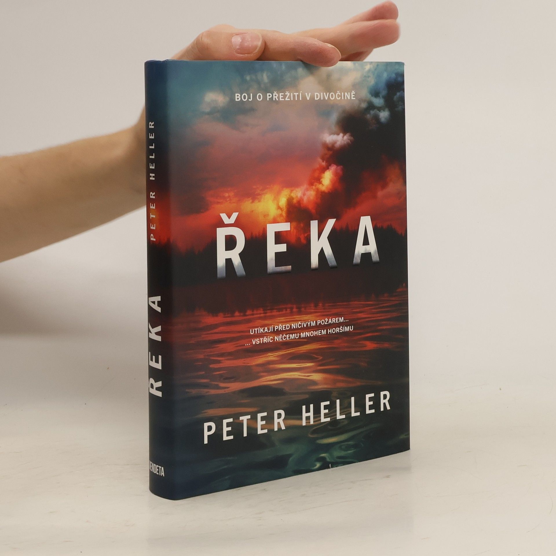 Peter Heller Řeka