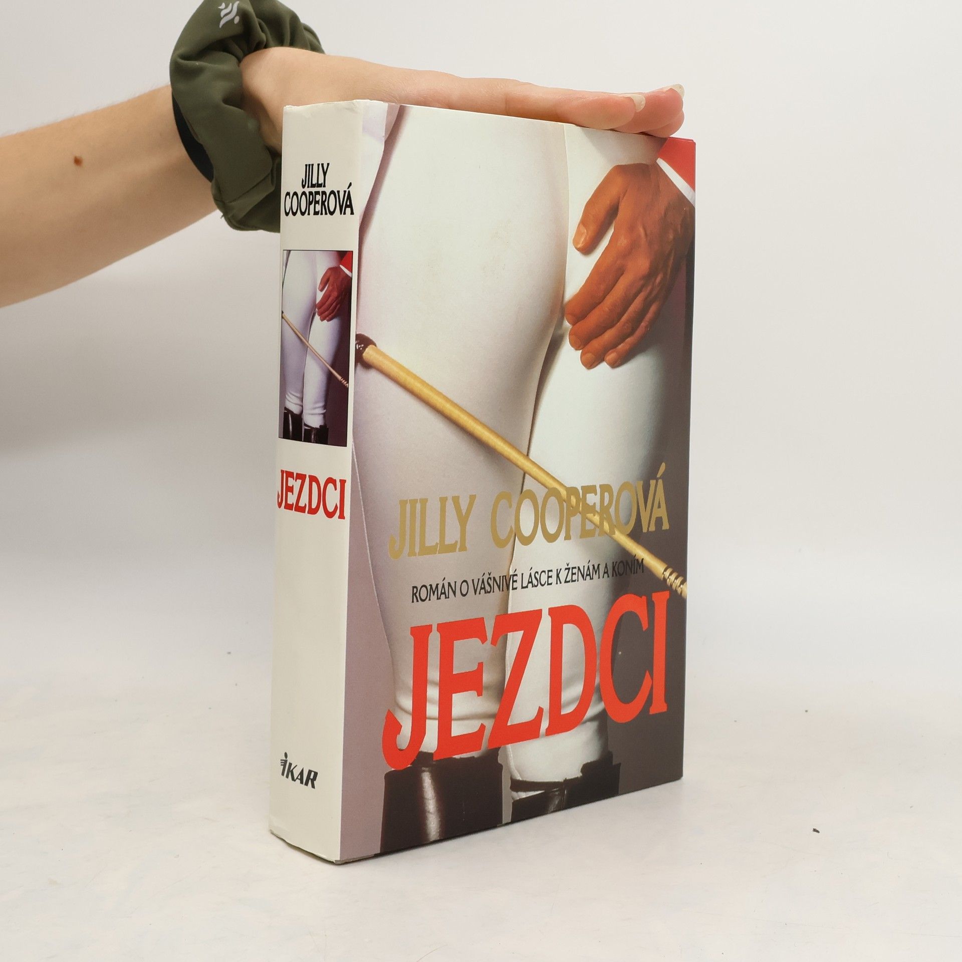 Jilly Cooper Jezdci. 1. díl