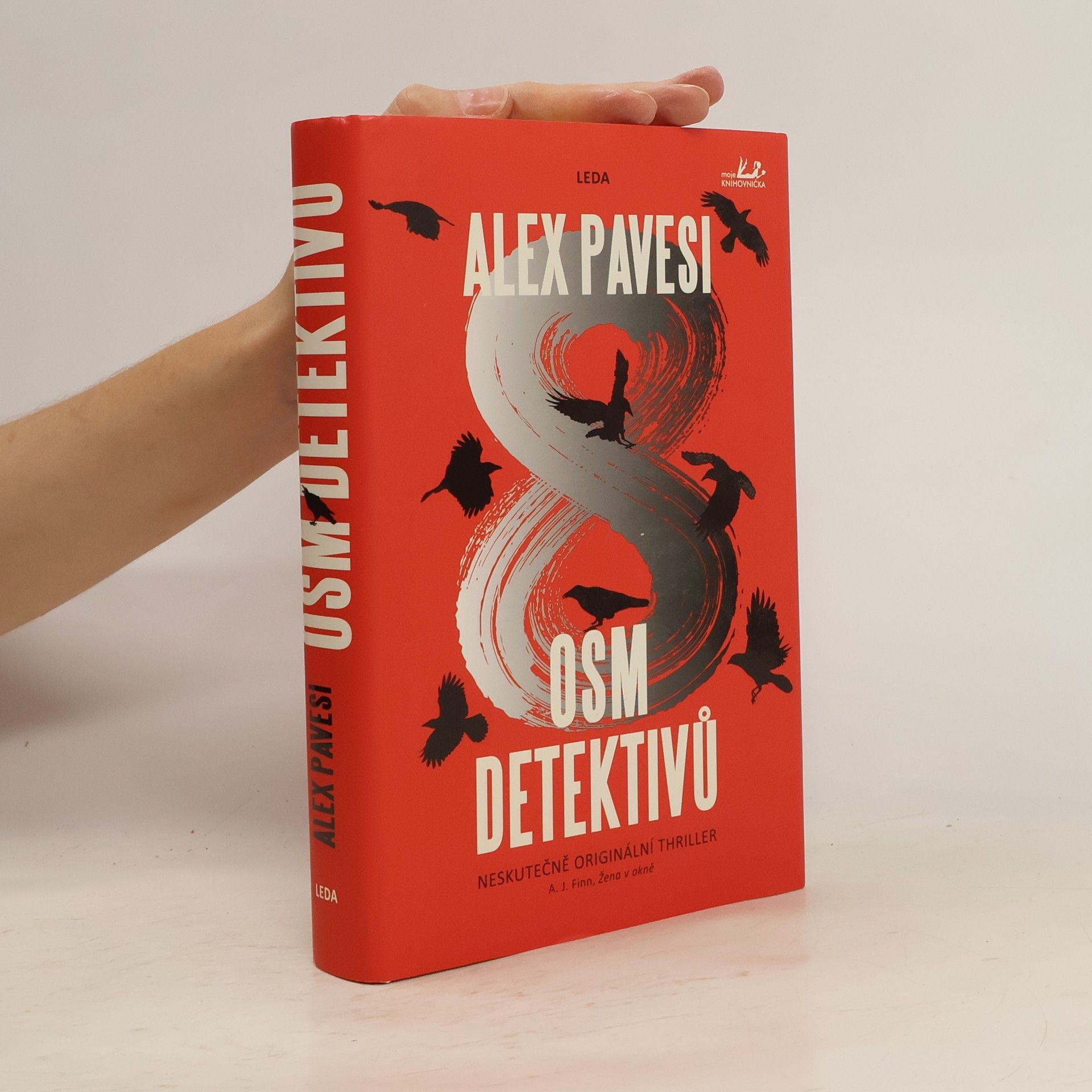 Alex Pavesi Osm detektivů