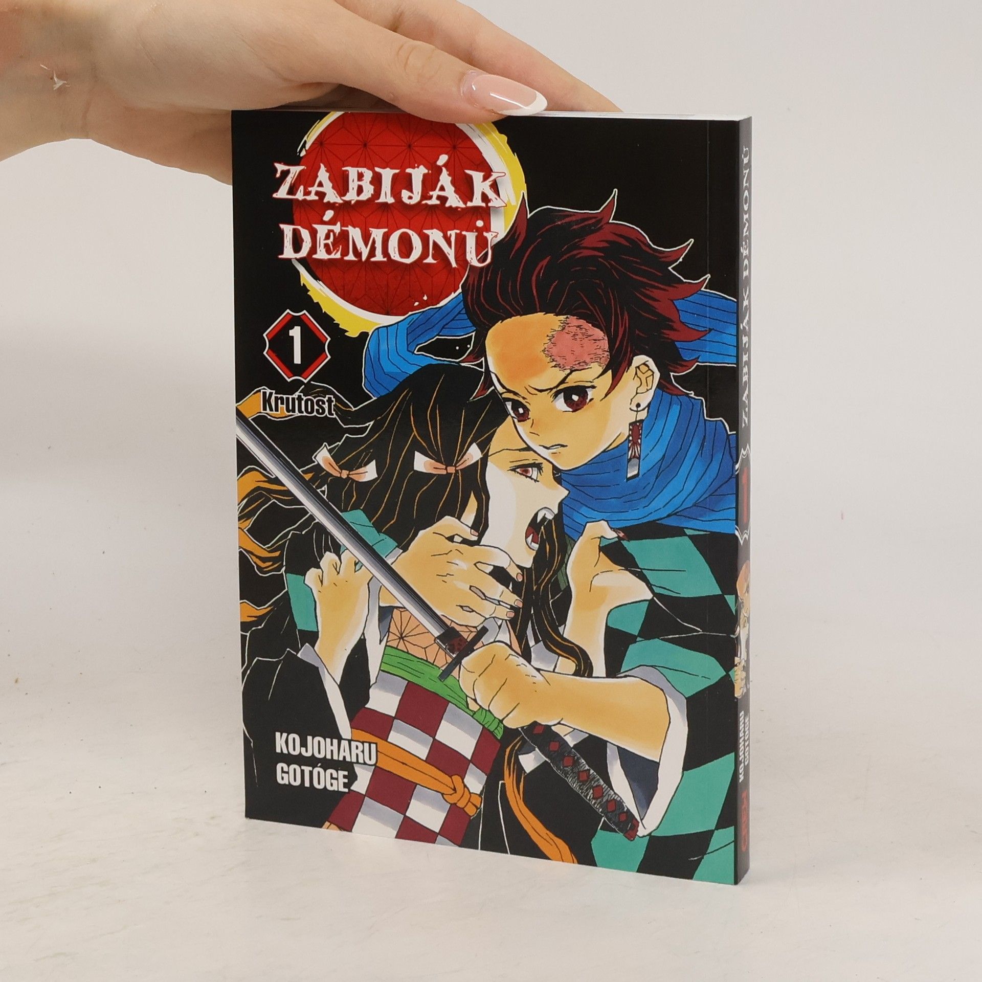 Koyoharu Gotoge Zabiják démonů. 1, Krutost