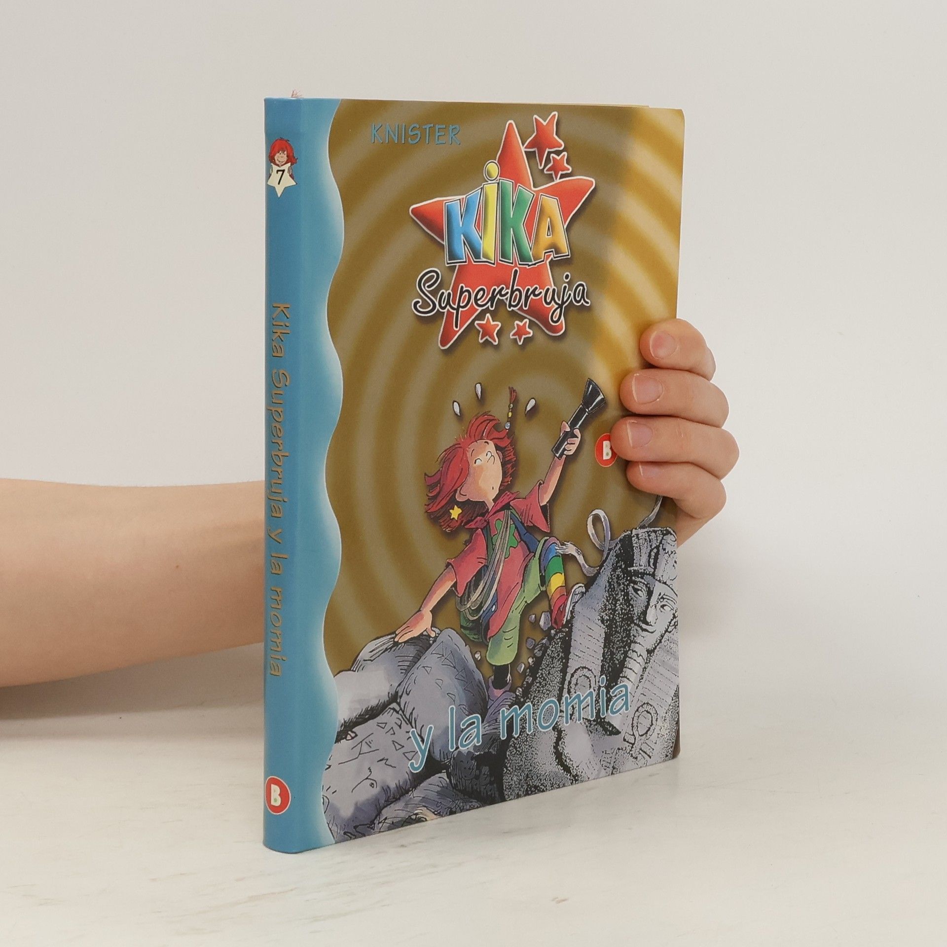 Knister Kika Superbruja y la momia