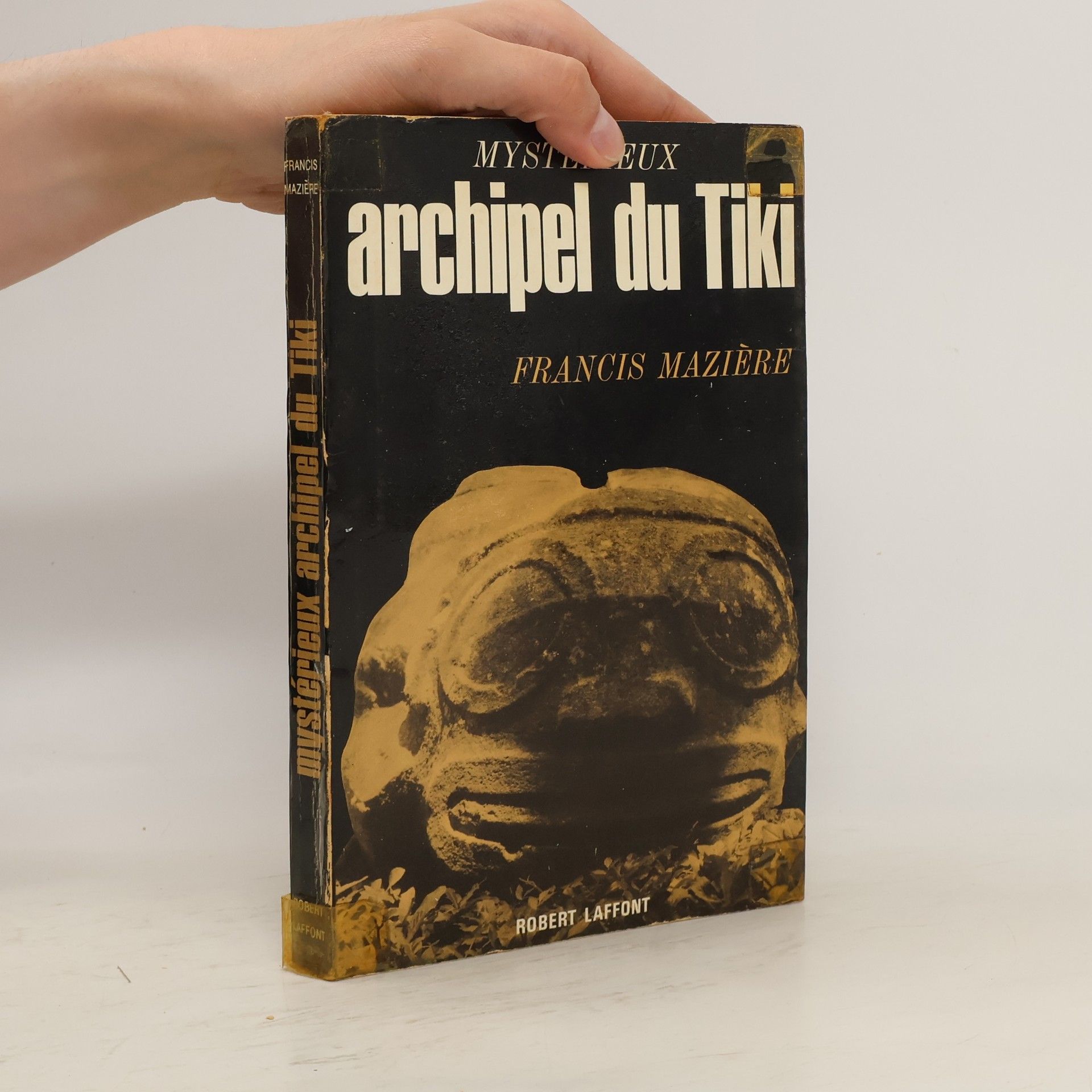 Francis Maziłre Archipel du Tiki
