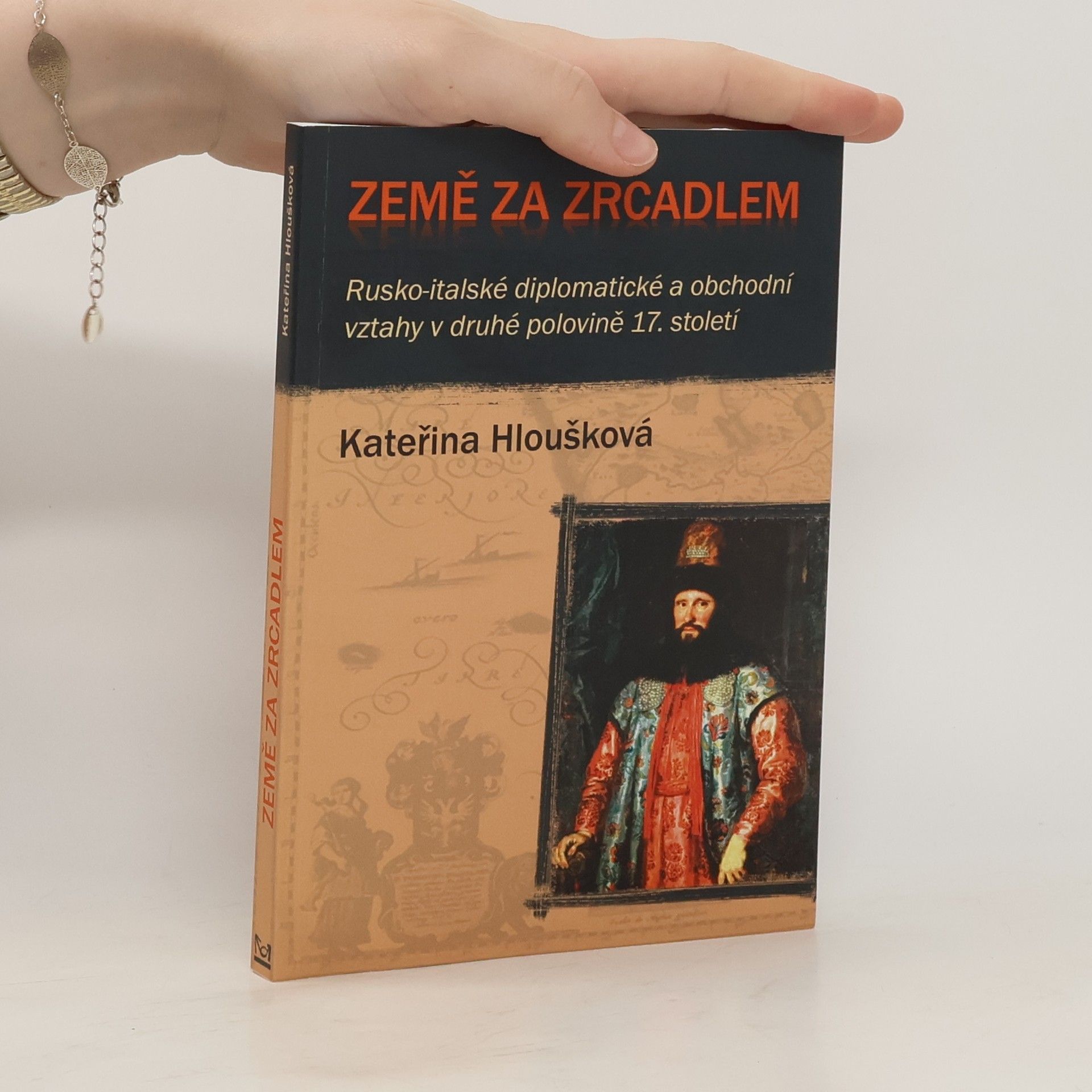 Kateřina Hloušková Země za zrcadlem