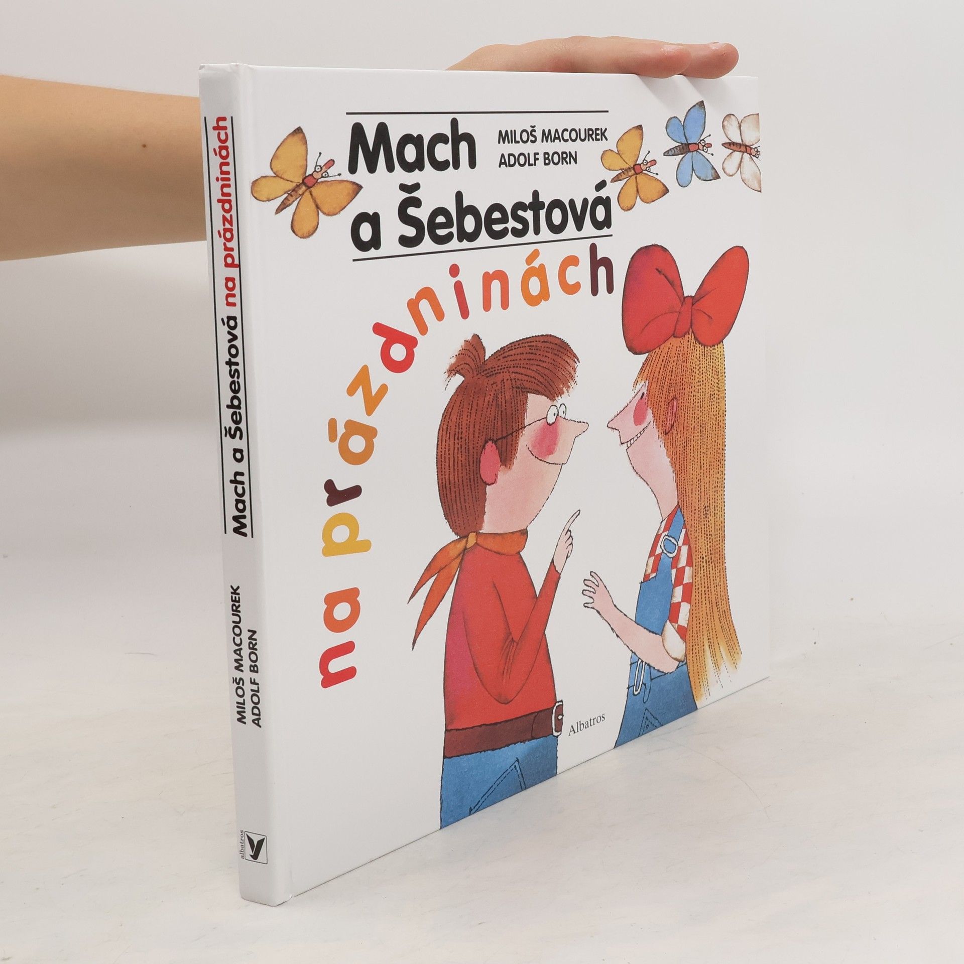 Miloš Macourek Mach a Šebestová na prázdninách