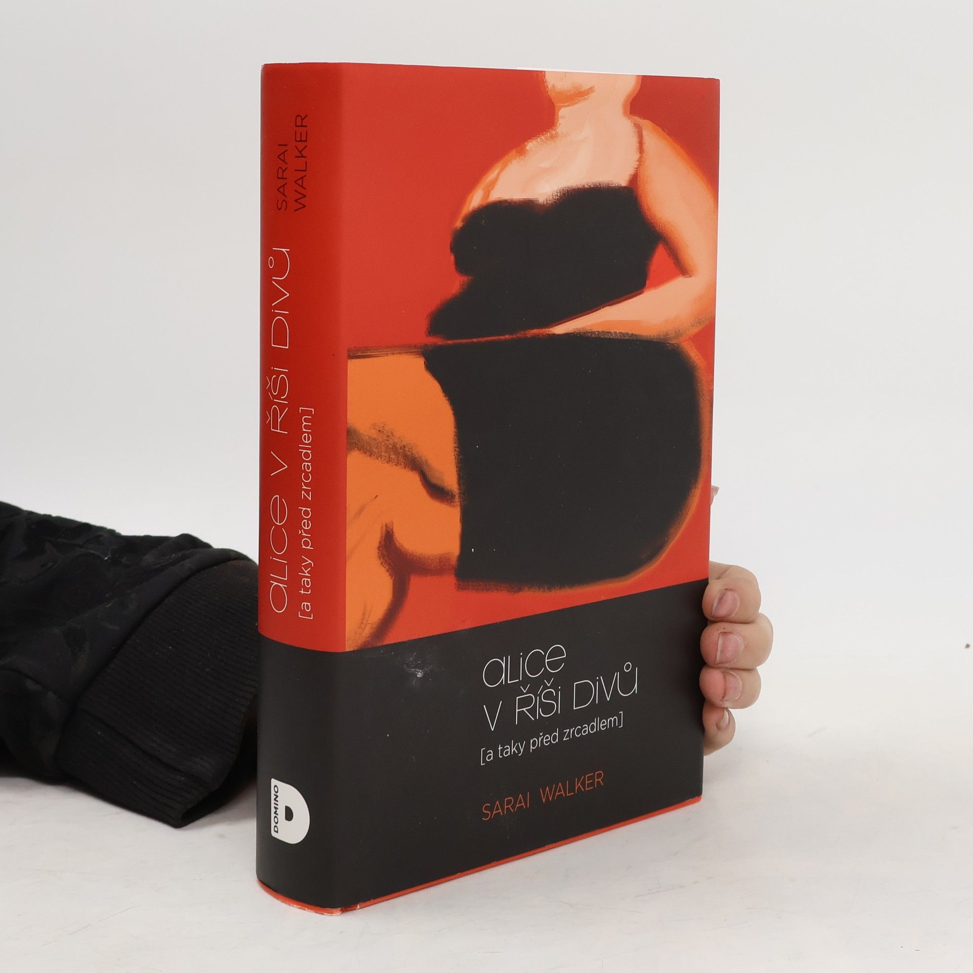 Sarai Walker Alice v říši divů (a taky před zrcadlem)