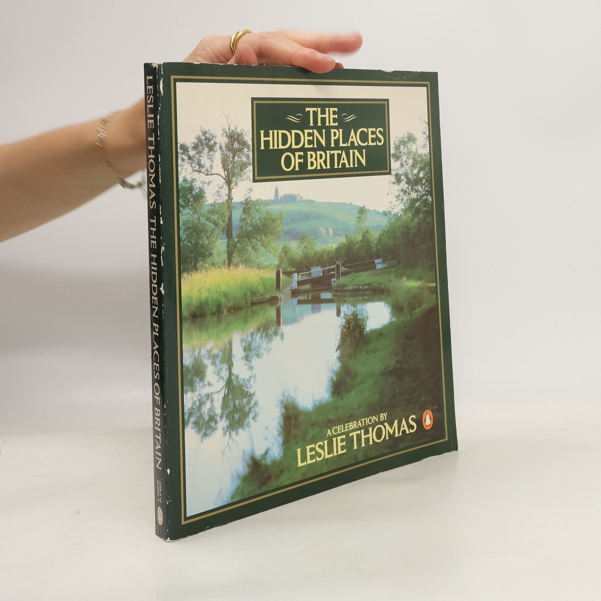 Julian-Leslie Thomas The Hidden Places of Britain