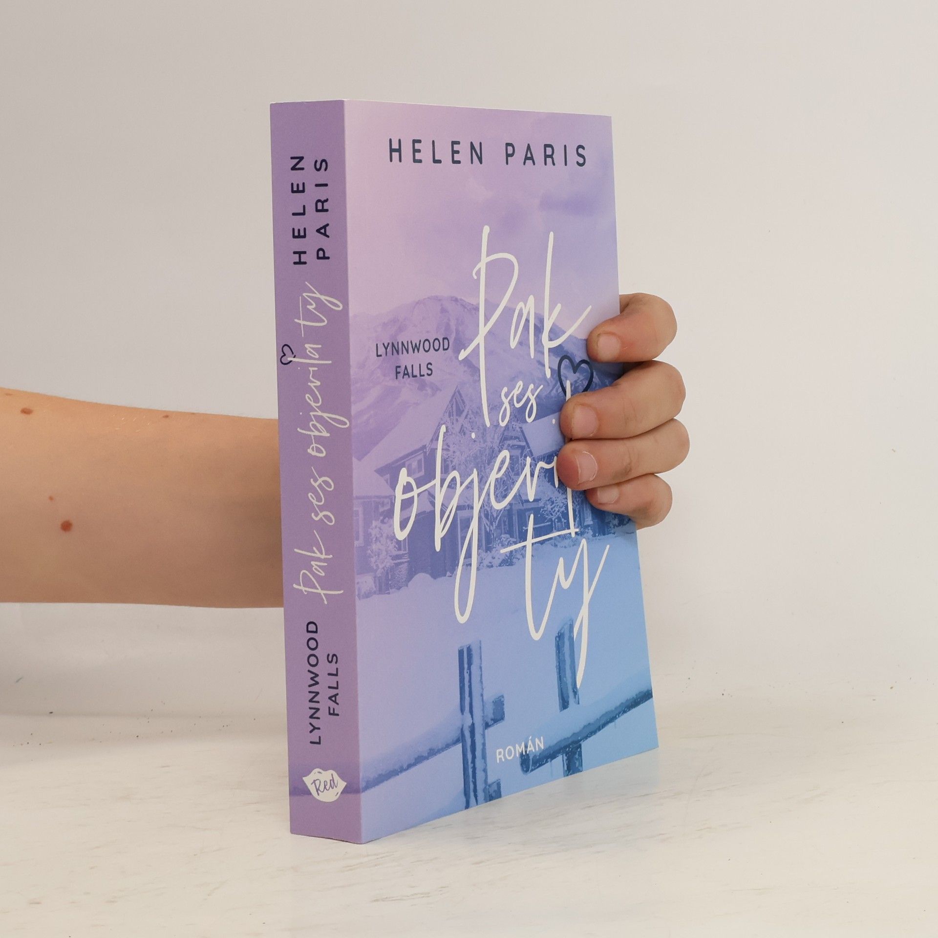 Helen Paris Pak ses objevila ty