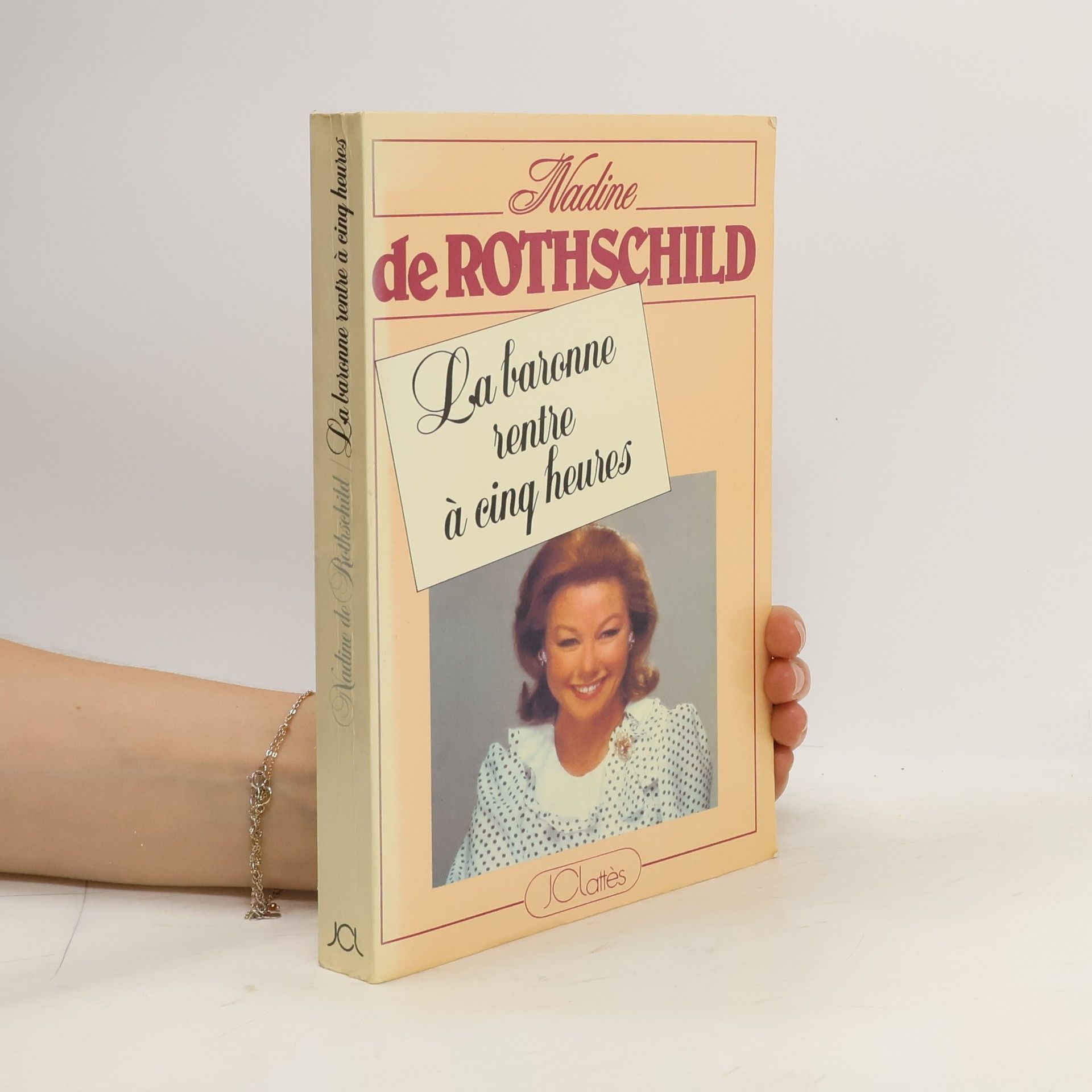 Nadine de Rothschild La baronne rentre a cinq