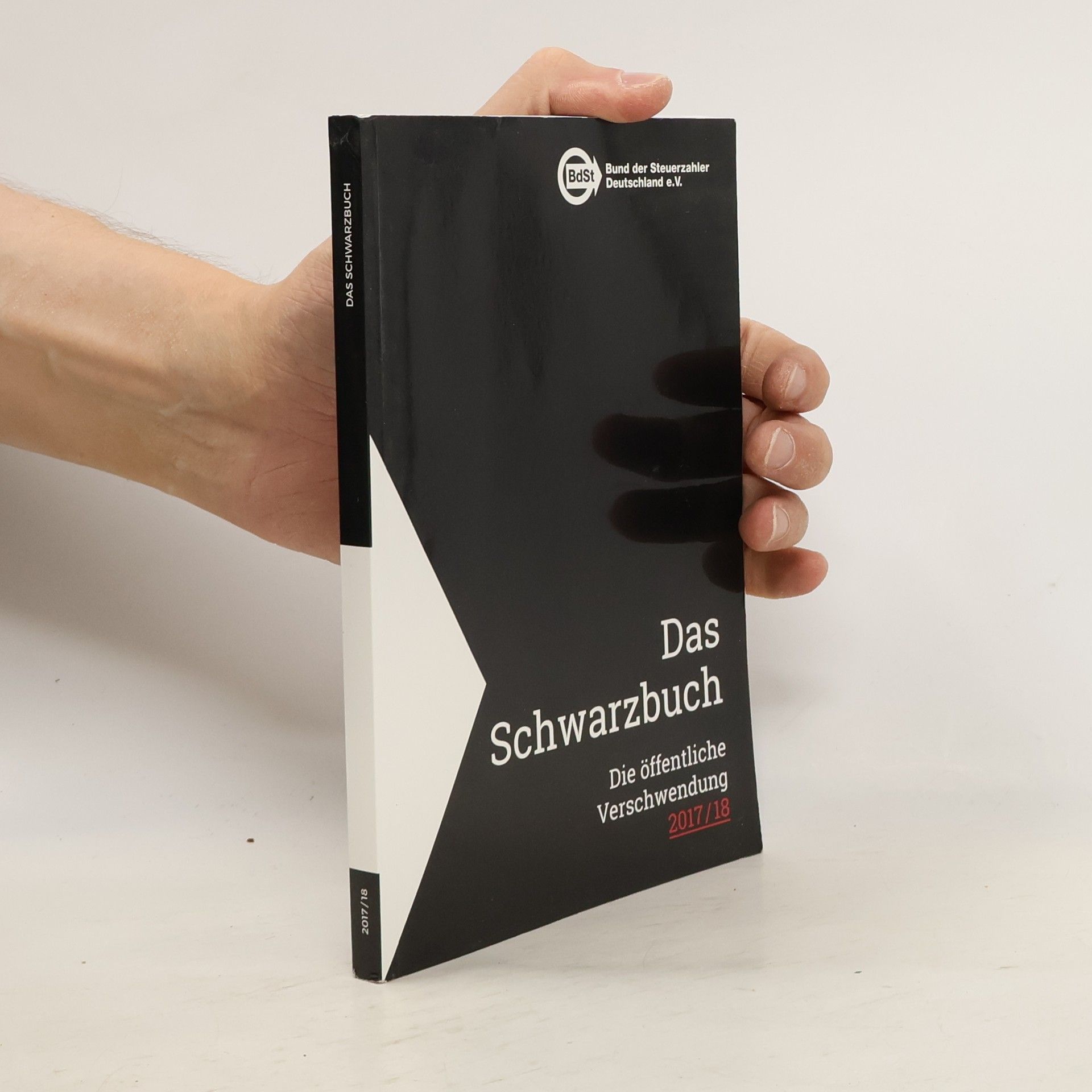 Auteurscollectief Das Schwarzbuch 2017/18