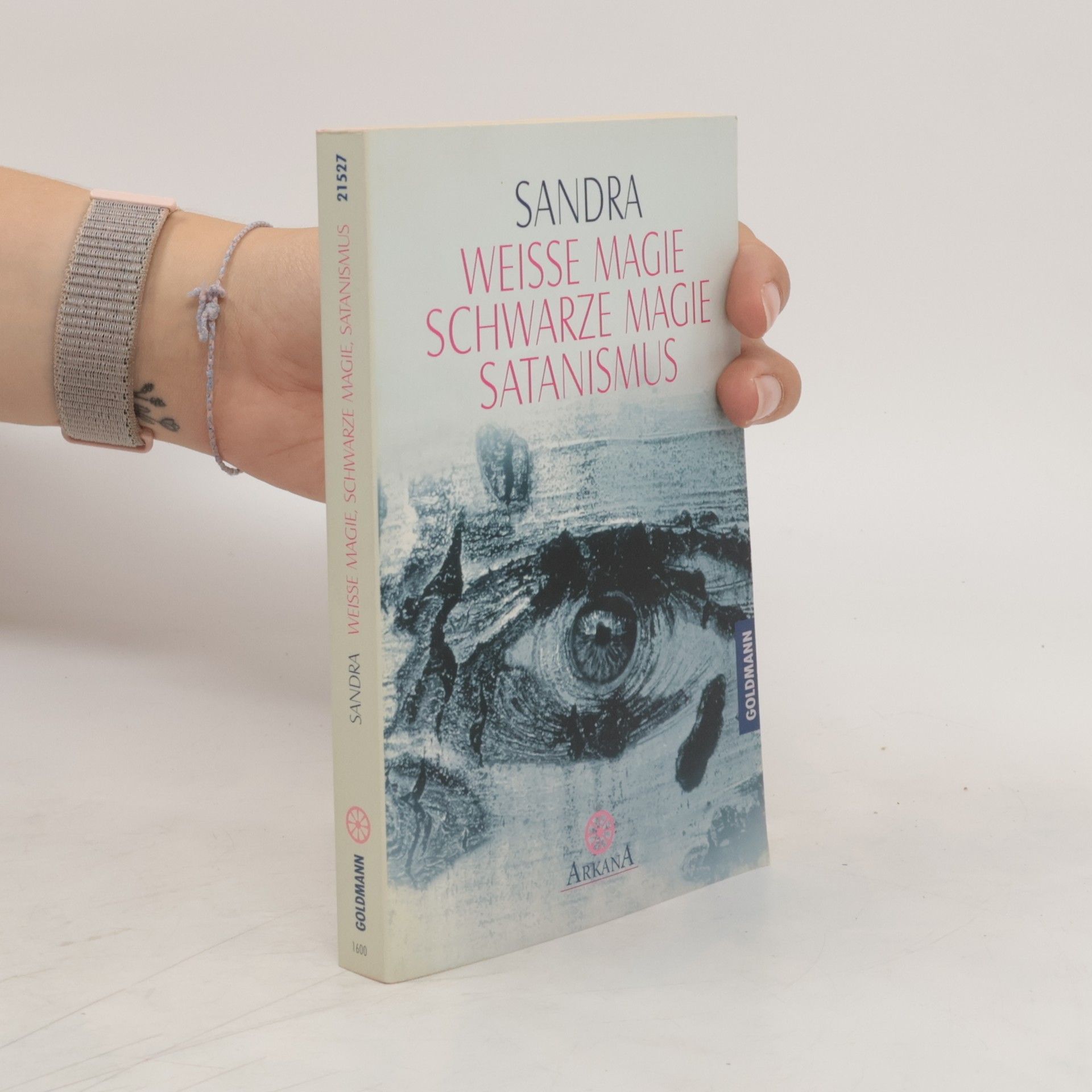 Sandra Weisse Magie, schwarze Magie, Satanismus