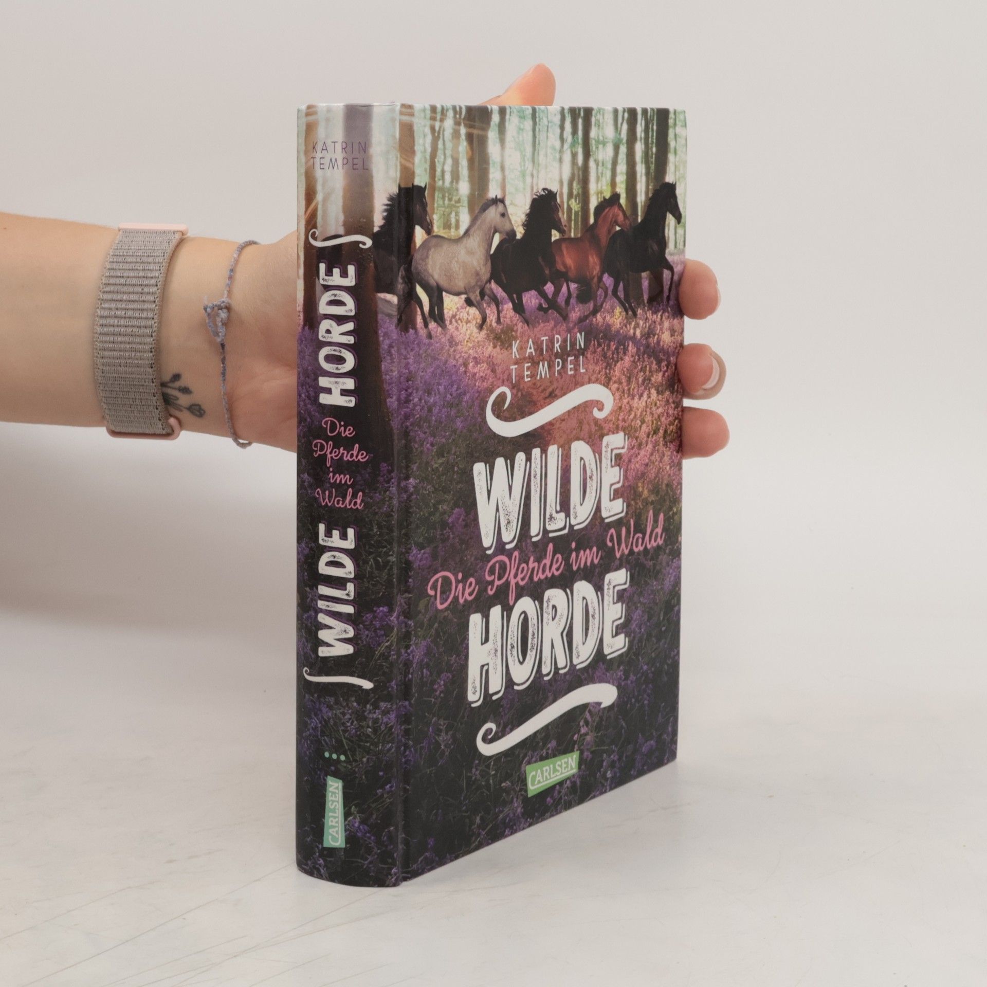 Katrin Tempel Wilde Horde: Die Pferde im Wald