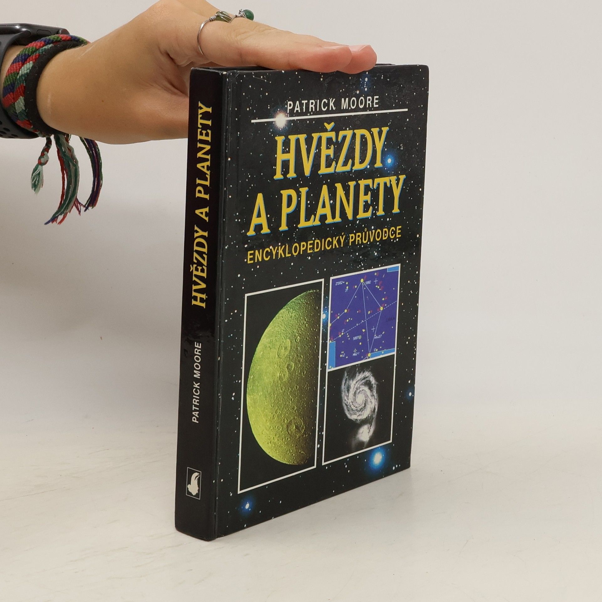 Patrick Moore Hvězdy a planety: Encyklopedický průvodce