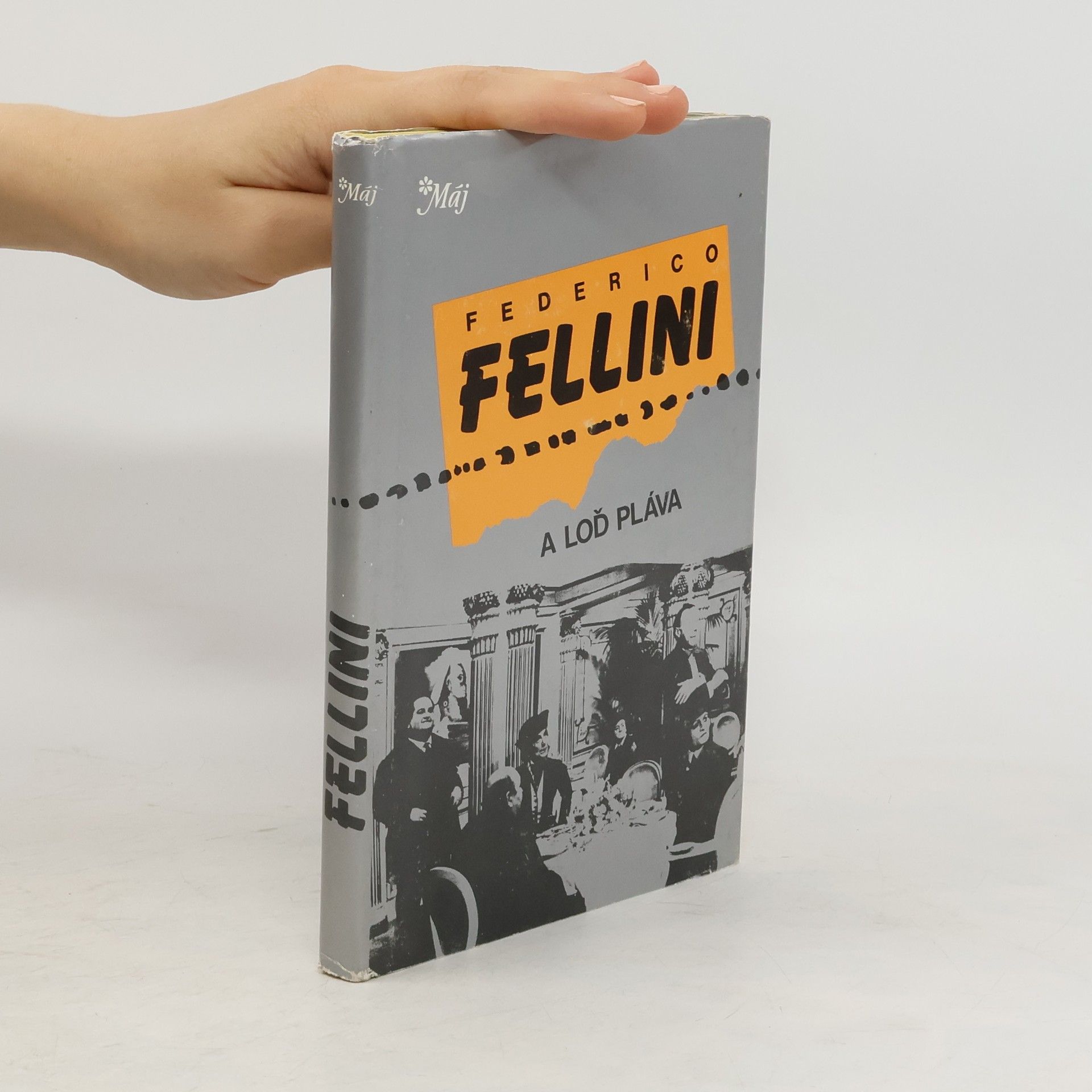 Federico Fellini A loď pláva