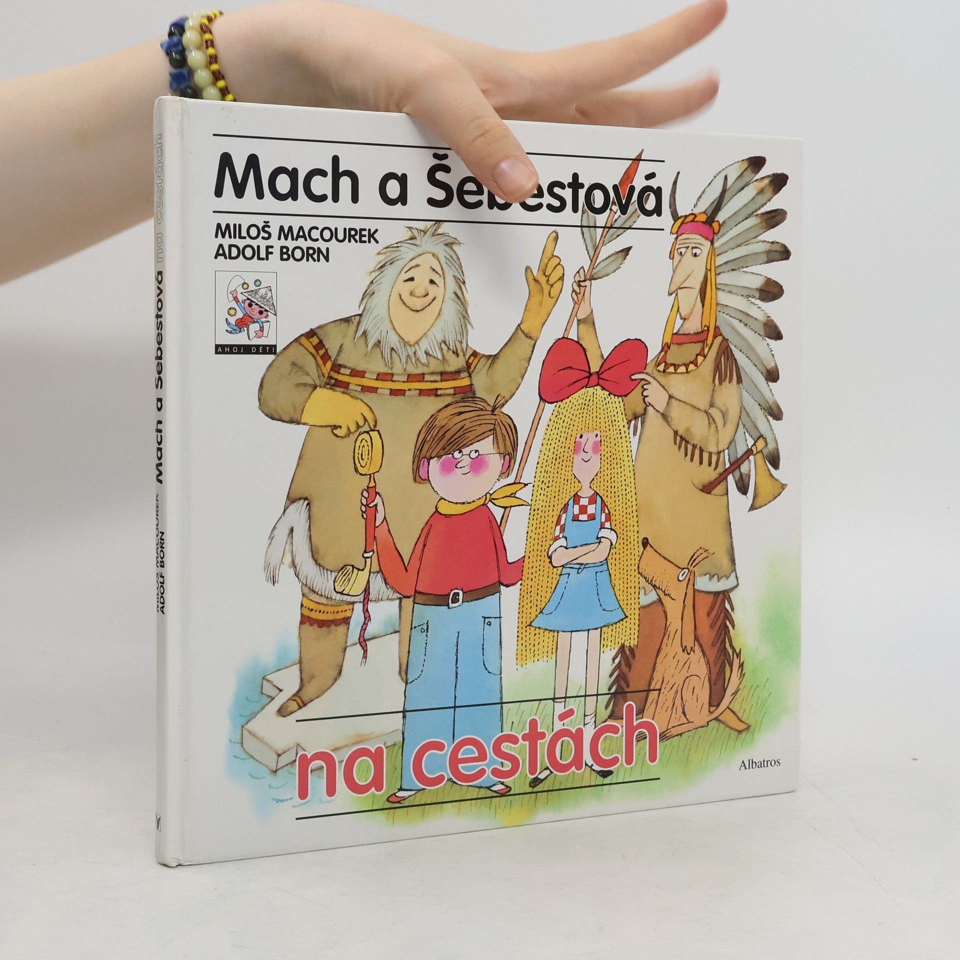 Miloš Macourek Mach a Šebestová na cestách
