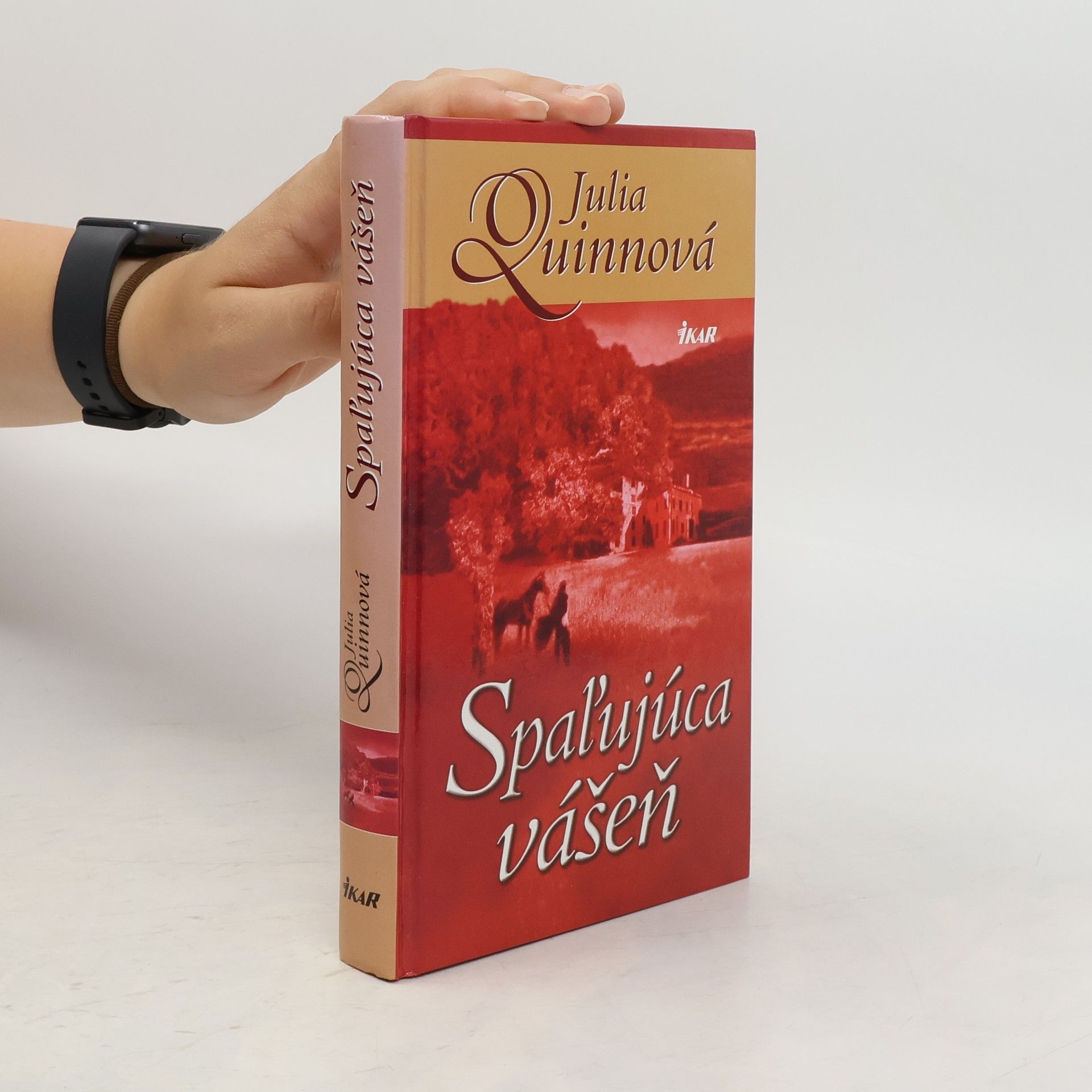 Julie Quinnová Spaľujúca vášeň