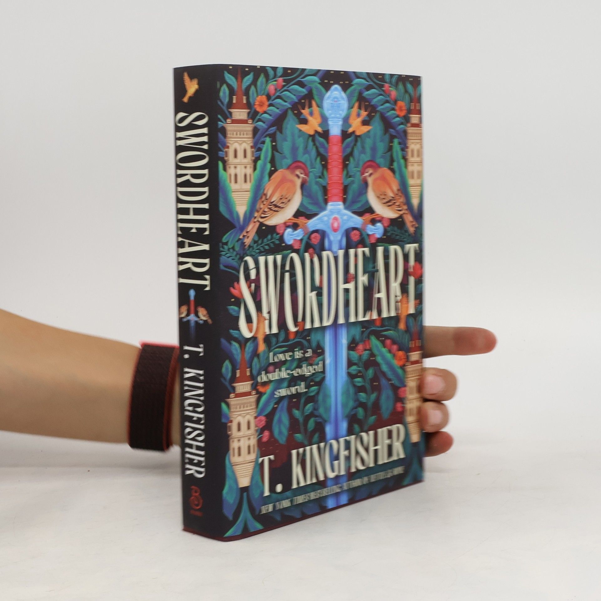 T. Kingfisher Swordheart