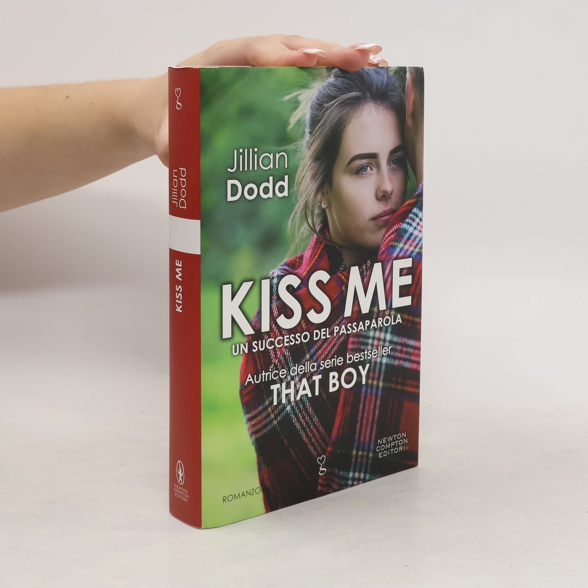 Jillian Dodd Kiss Me