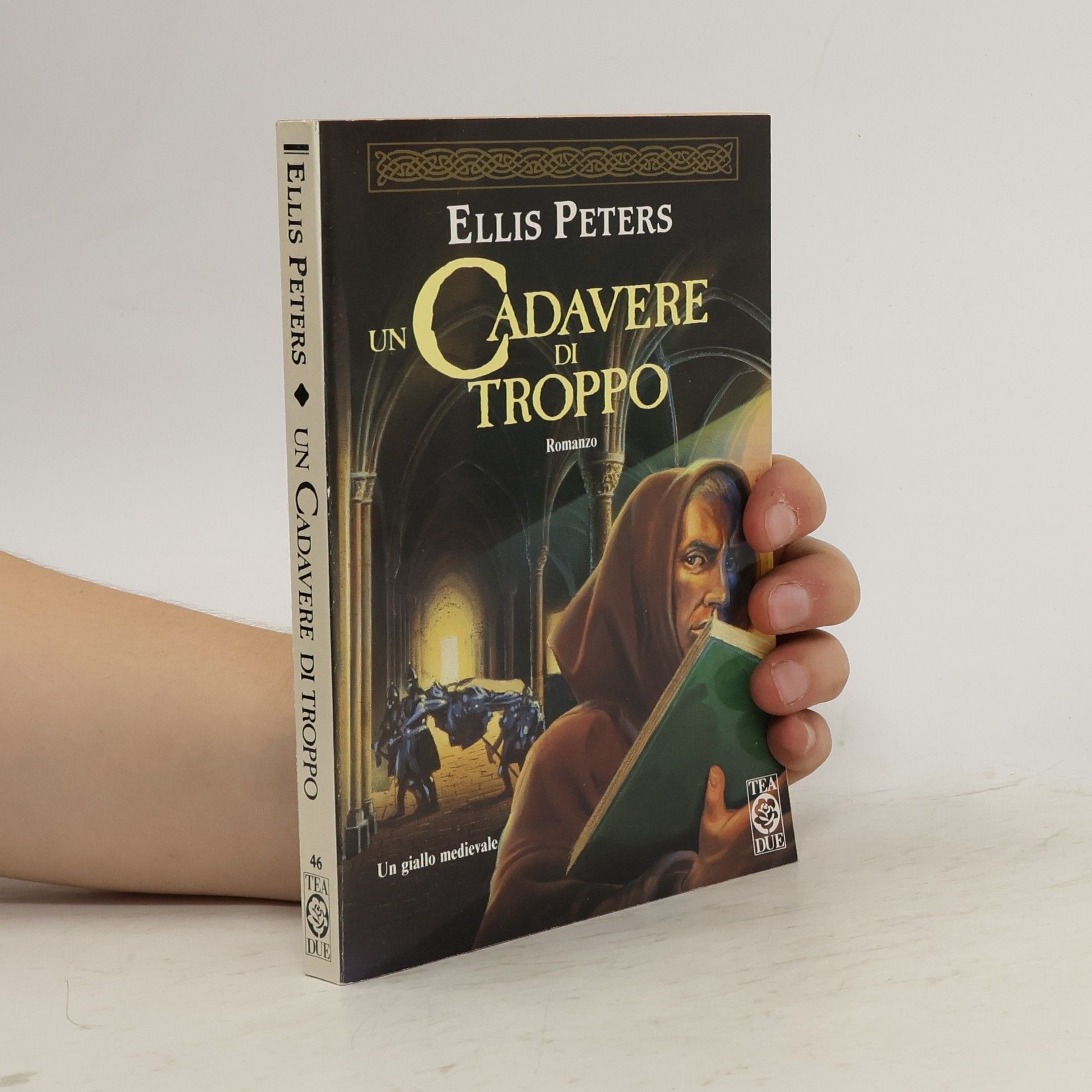 Ellis Peters Un cadavere di troppo