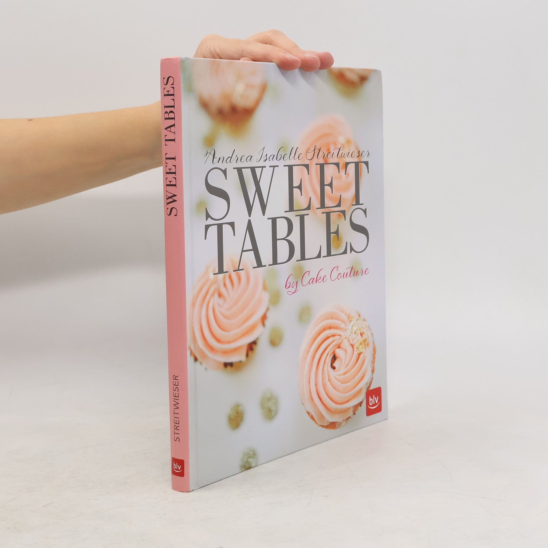 Andrea Isabelle Streitwieser Sweet Tables