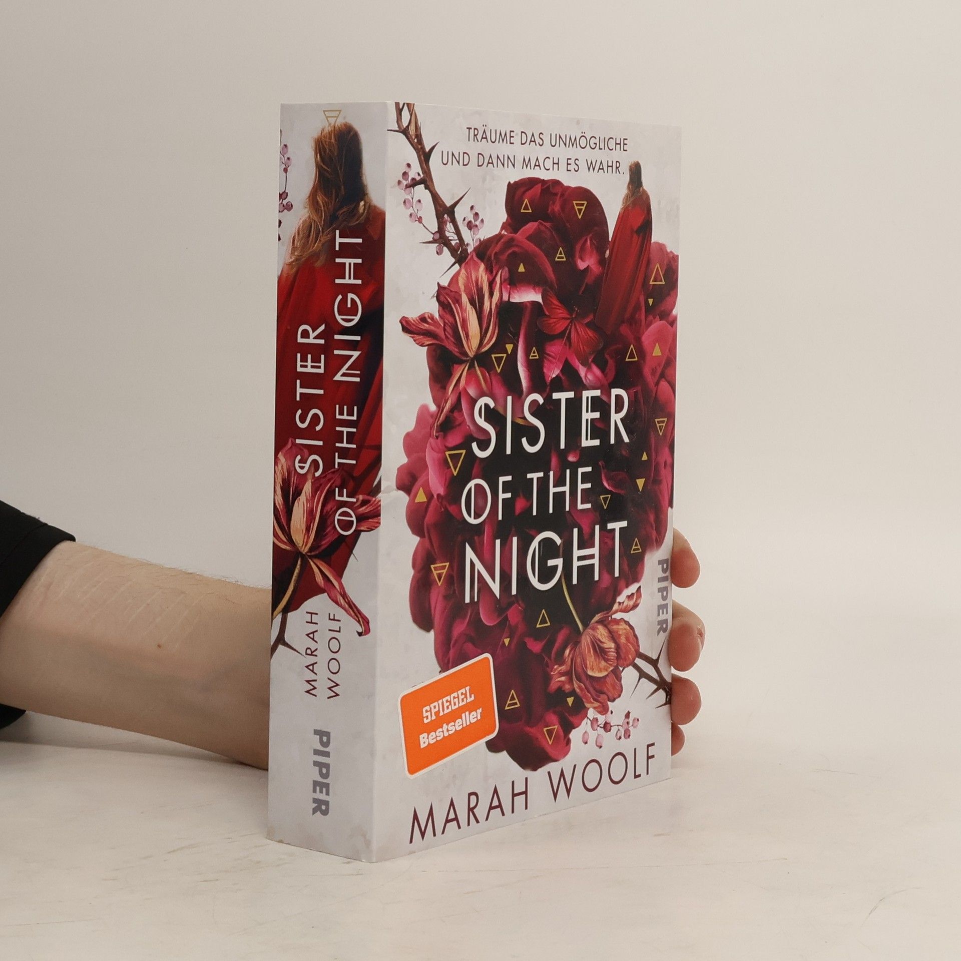 Marah Woolf Sister of the Night