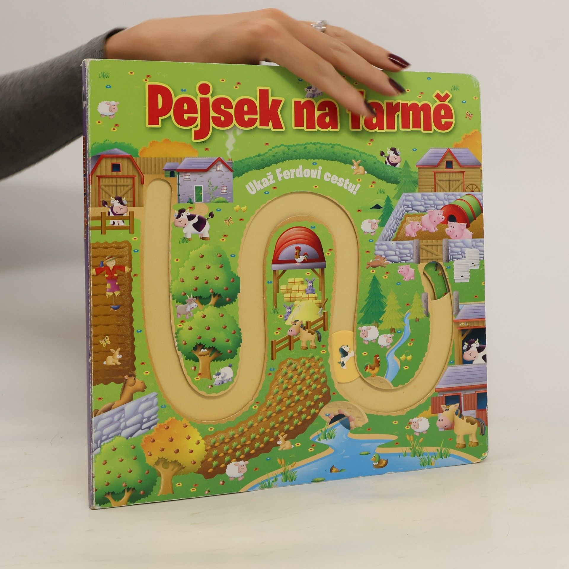 Tom James Pejsek na farmě