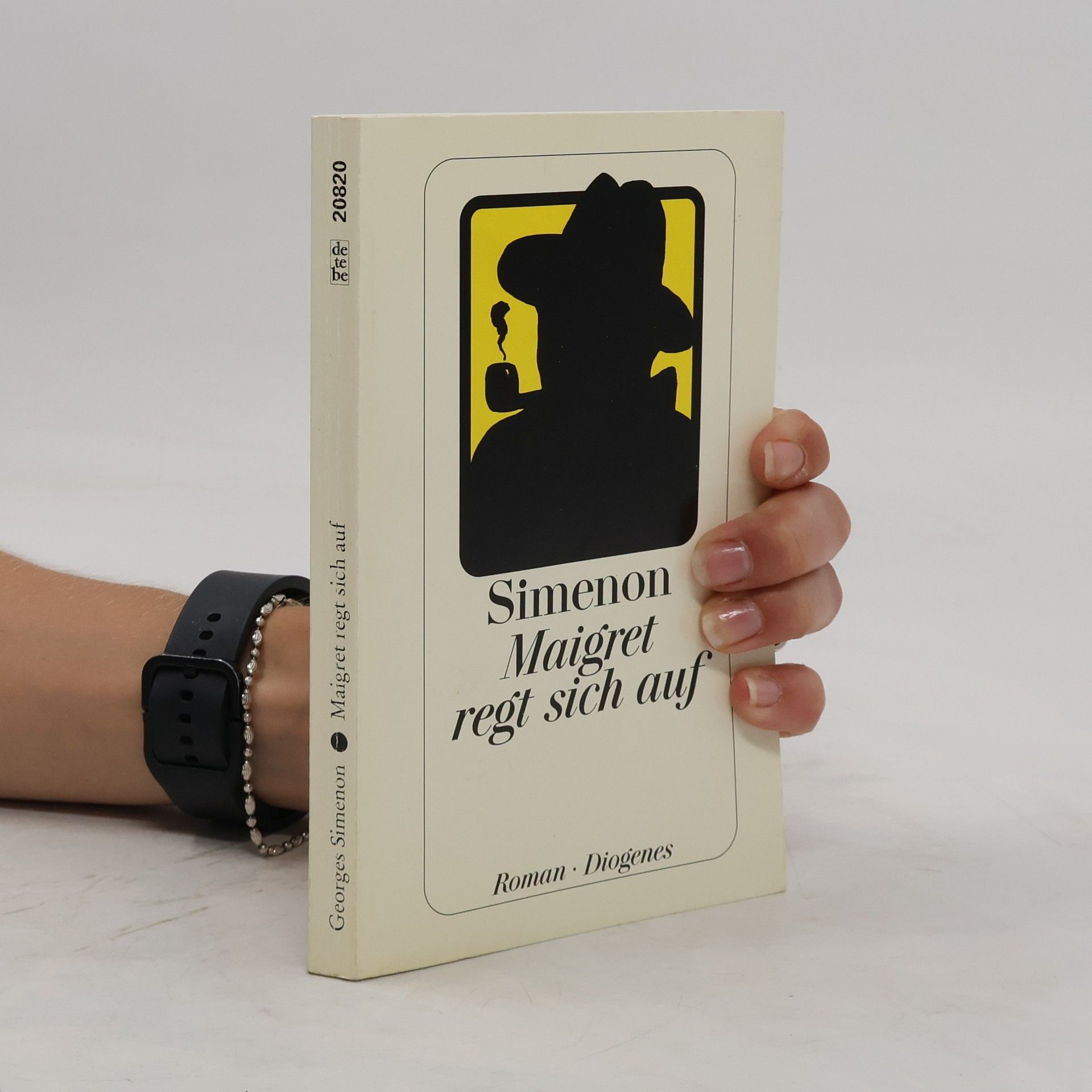 Georges Simenon Maigret regt sich auf