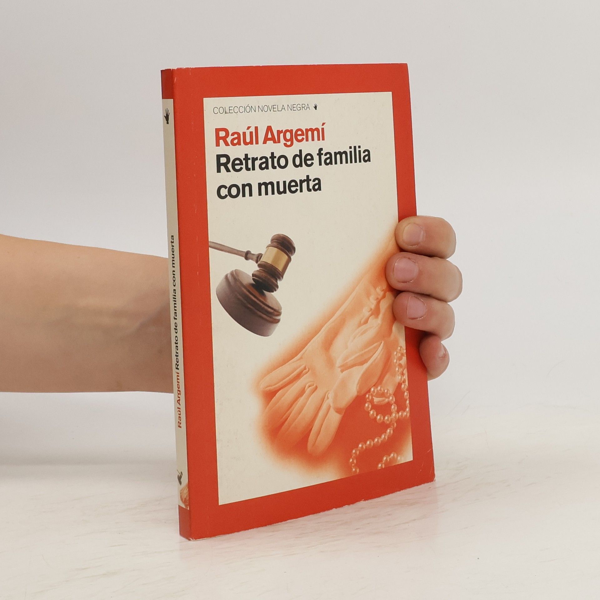 Raúl Argemí Retrato de familia con muerta