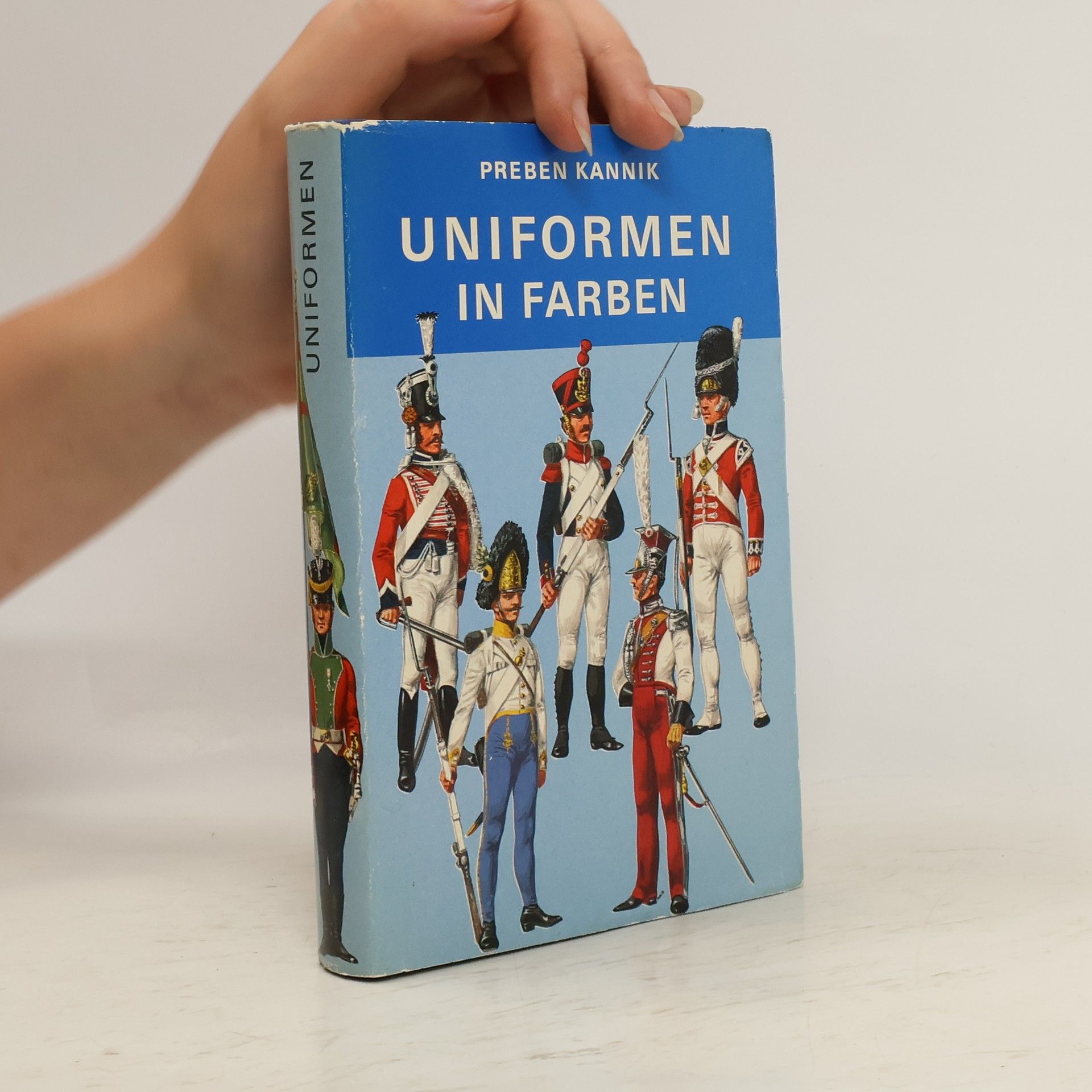 Preben Kannik Uniformen in Farben
