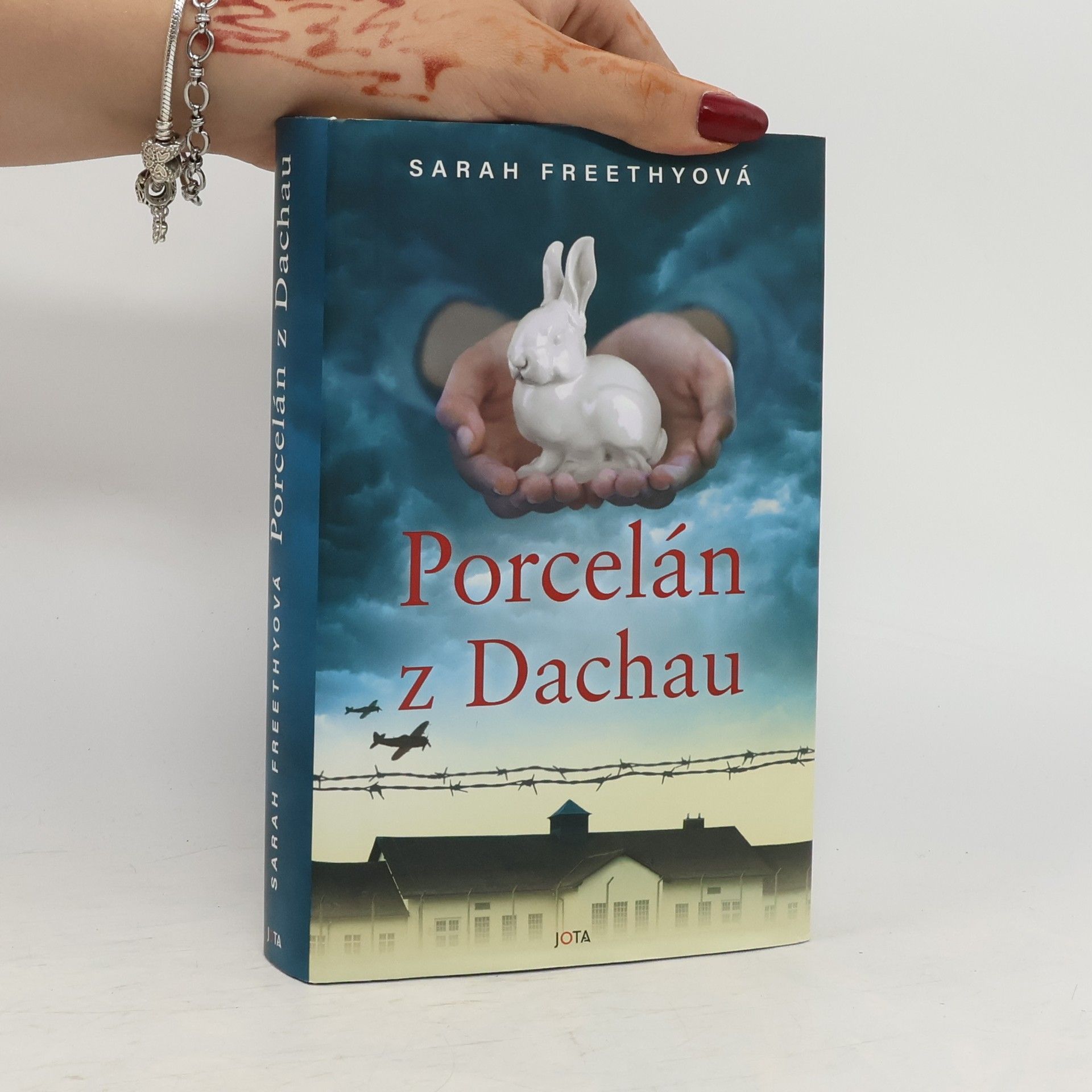 Sarah Freethy Porcelán z Dachau