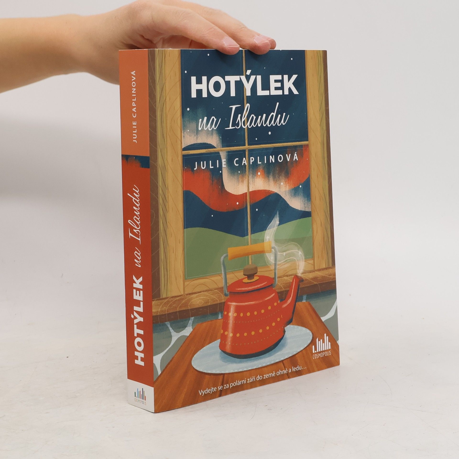 Julie Caplinová Hotýlek na Islandu